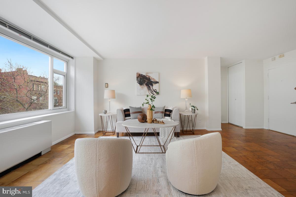 1545 18TH ST NW #303, WASHINGTON, District Of Columbia 20036, 1 Bedroom Bedrooms, ,1 BathroomBathrooms,Residential,For sale,1545 18TH ST NW #303,DCDC2193844 MLS # DCDC2193844