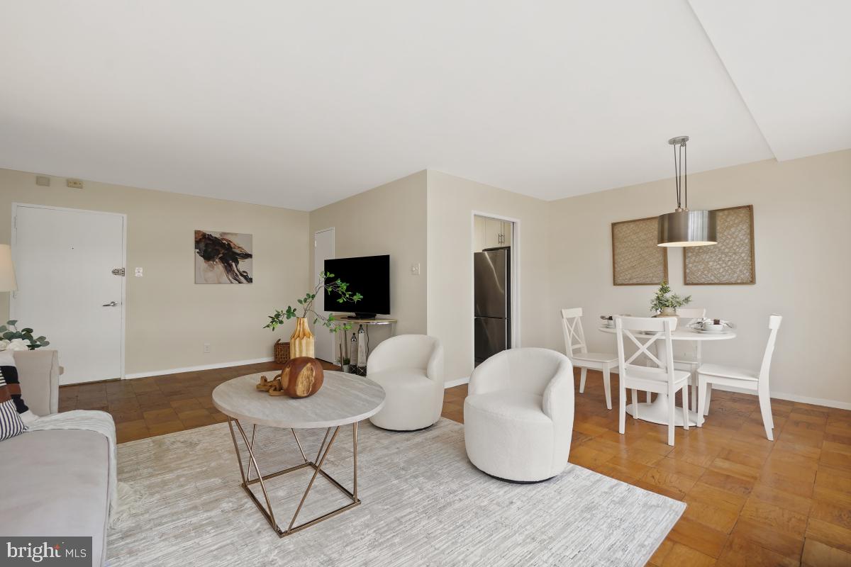 1545 18TH ST NW #303, WASHINGTON, District Of Columbia 20036, 1 Bedroom Bedrooms, ,1 BathroomBathrooms,Residential,For sale,1545 18TH ST NW #303,DCDC2193844 MLS # DCDC2193844