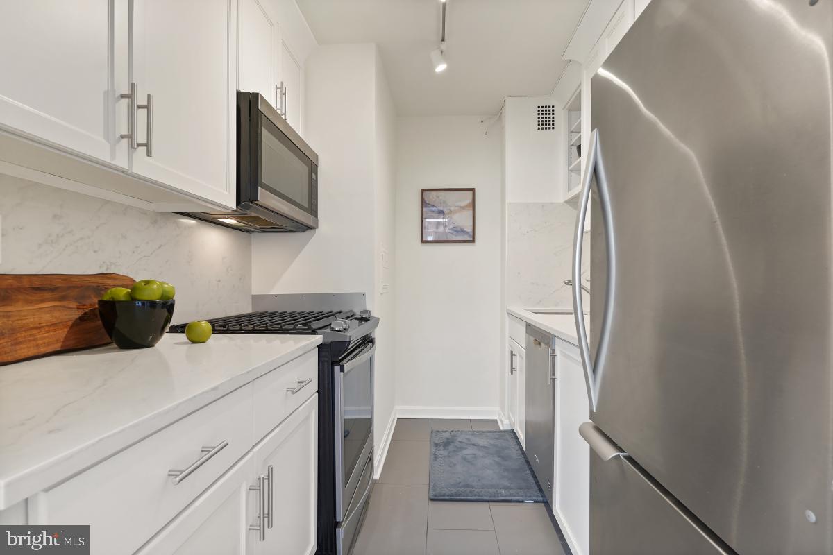 1545 18TH ST NW #303, WASHINGTON, District Of Columbia 20036, 1 Bedroom Bedrooms, ,1 BathroomBathrooms,Residential,For sale,1545 18TH ST NW #303,DCDC2193844 MLS # DCDC2193844