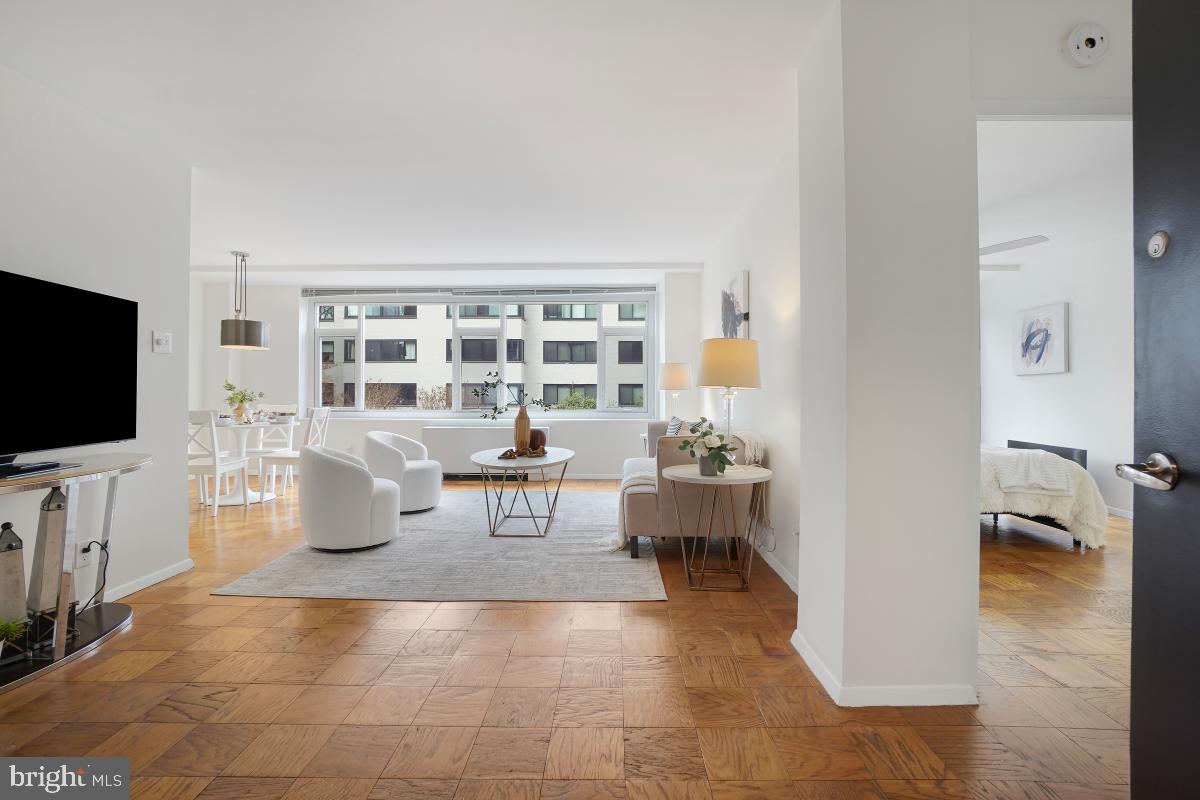 1545 18TH ST NW #303, WASHINGTON, District Of Columbia 20036, 1 Bedroom Bedrooms, ,1 BathroomBathrooms,Residential,For sale,1545 18TH ST NW #303,DCDC2193844 MLS # DCDC2193844