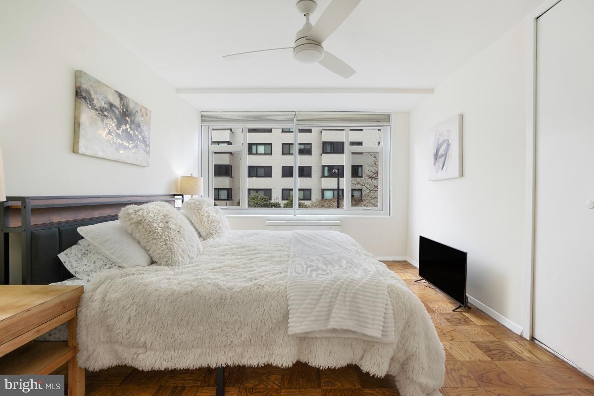 1545 18TH ST NW #303, WASHINGTON, District Of Columbia 20036, 1 Bedroom Bedrooms, ,1 BathroomBathrooms,Residential,For sale,1545 18TH ST NW #303,DCDC2193844 MLS # DCDC2193844