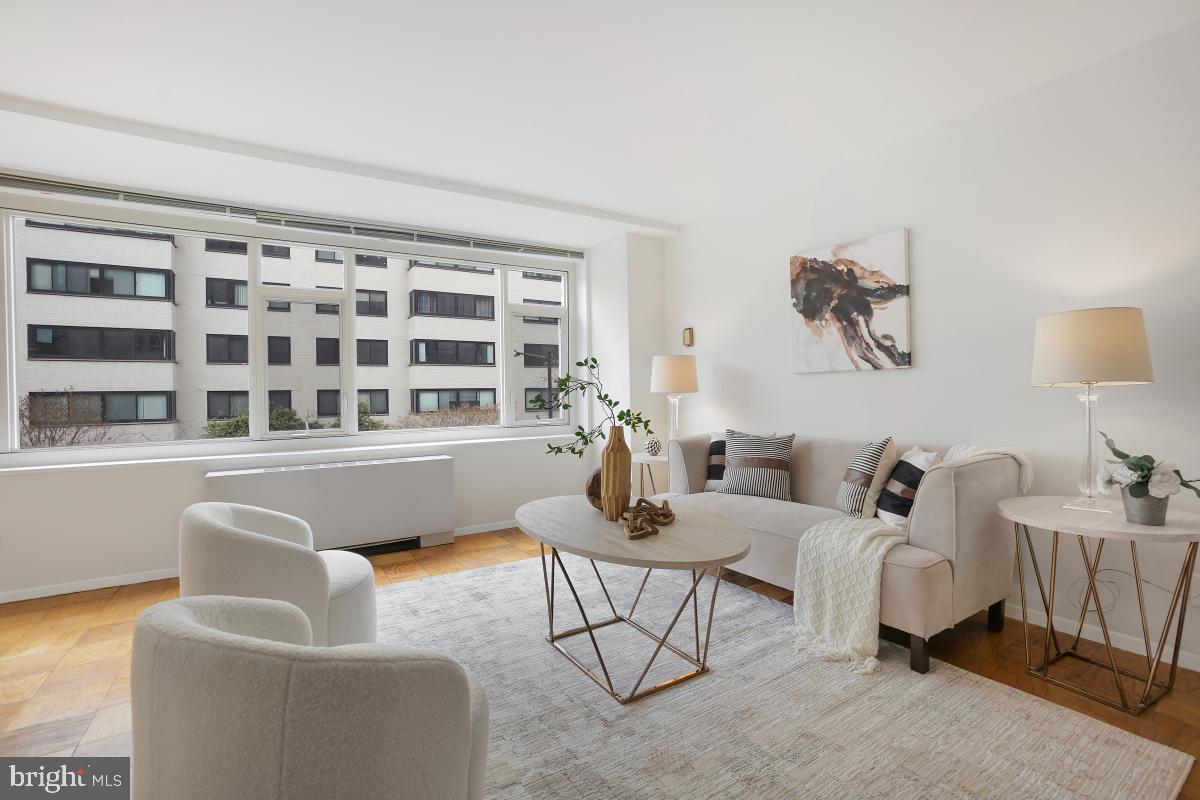 1545 18TH ST NW #303, WASHINGTON, District Of Columbia 20036, 1 Bedroom Bedrooms, ,1 BathroomBathrooms,Residential,For sale,1545 18TH ST NW #303,DCDC2193844 MLS # DCDC2193844