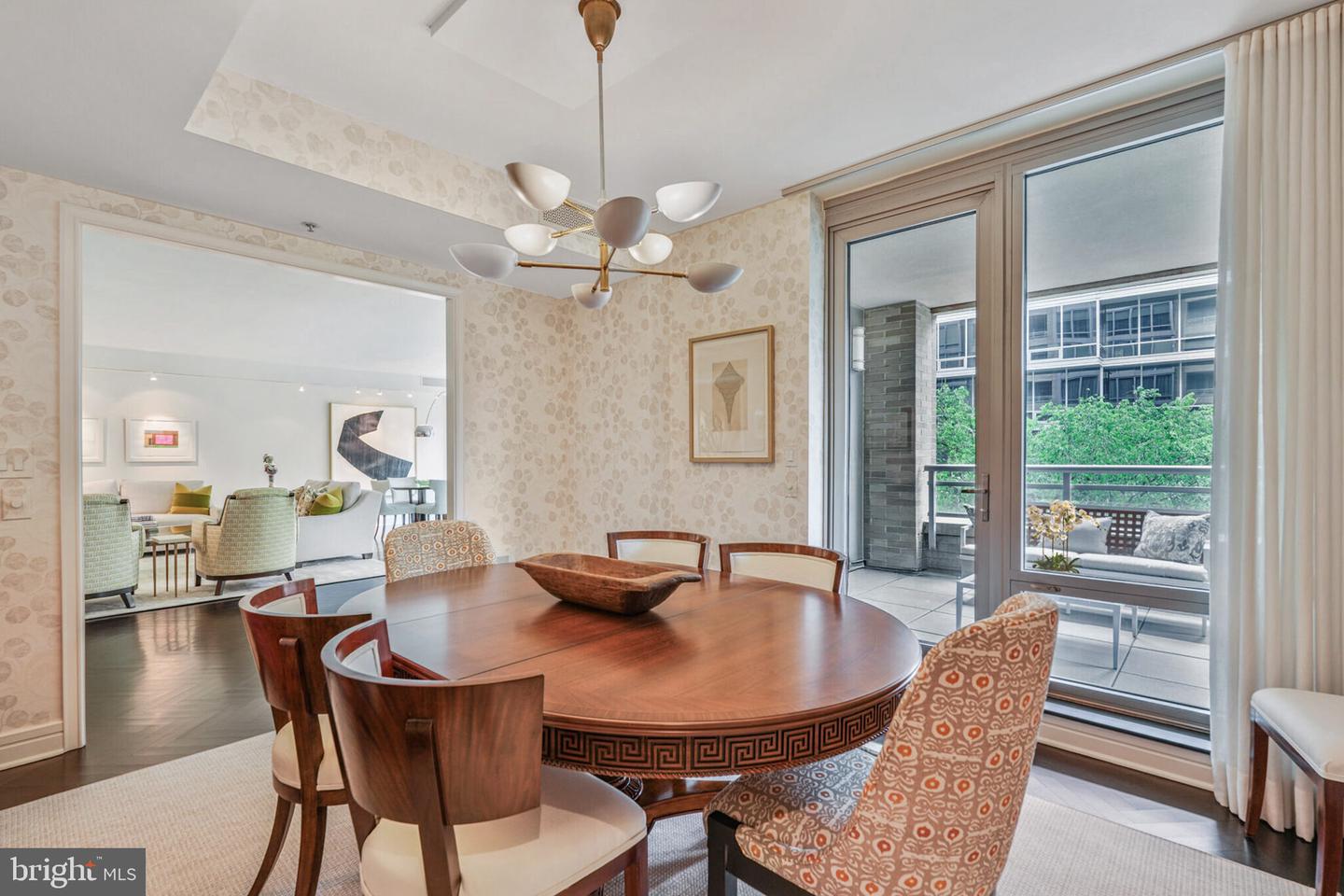 1111 23RD ST NW #4F, WASHINGTON, District Of Columbia 20037, 2 Bedrooms Bedrooms, ,2 BathroomsBathrooms,Residential,For sale,1111 23RD ST NW #4F,DCDC2204732 MLS # DCDC2204732