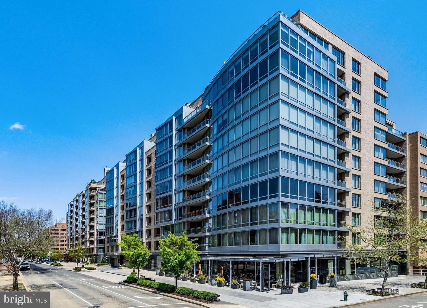 1111 23RD ST NW #4F, WASHINGTON, District Of Columbia 20037, 2 Bedrooms Bedrooms, ,2 BathroomsBathrooms,Residential,For sale,1111 23RD ST NW #4F,DCDC2204732 MLS # DCDC2204732