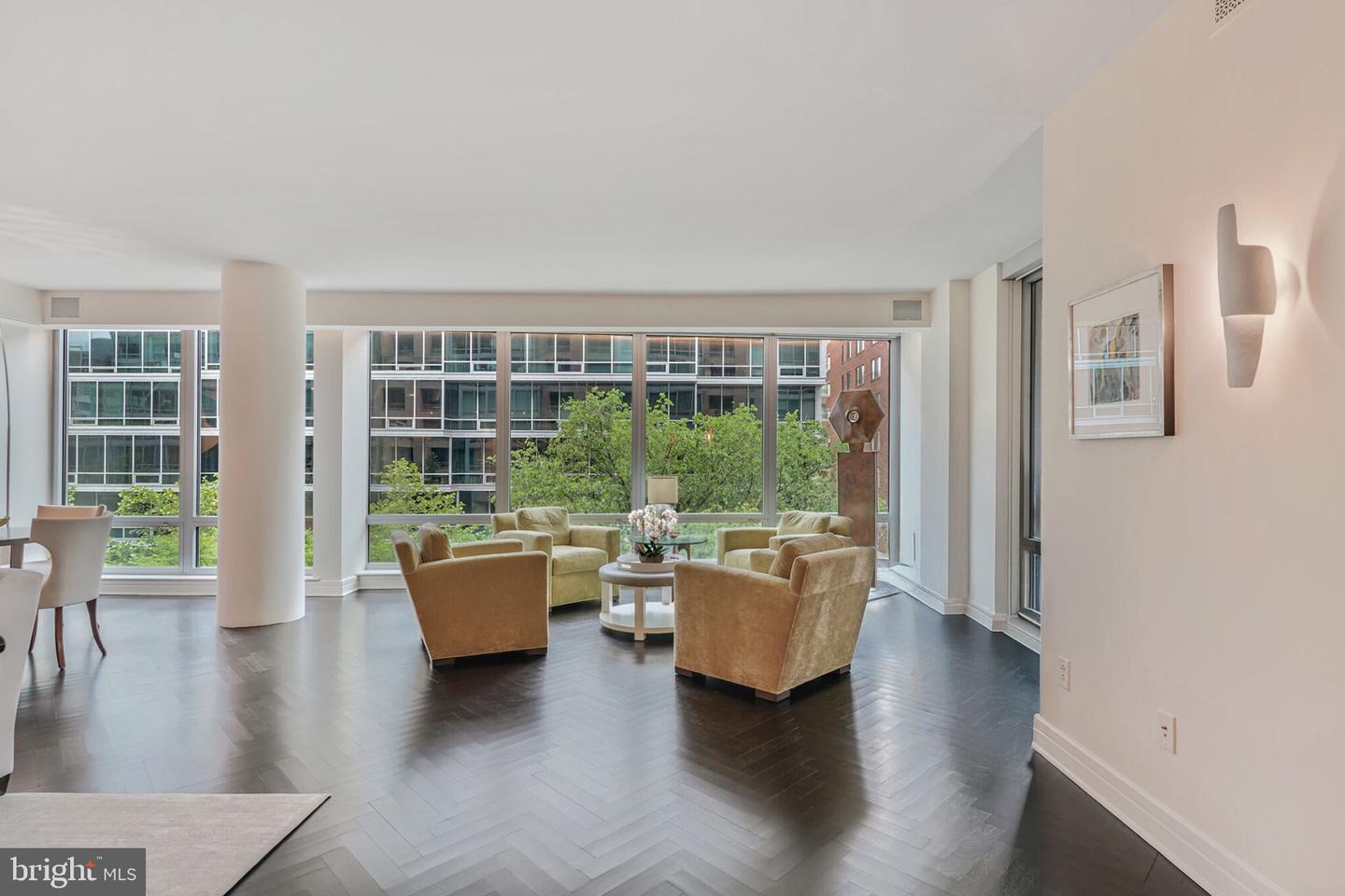 1111 23RD ST NW #4F, WASHINGTON, District Of Columbia 20037, 2 Bedrooms Bedrooms, ,2 BathroomsBathrooms,Residential,For sale,1111 23RD ST NW #4F,DCDC2204732 MLS # DCDC2204732