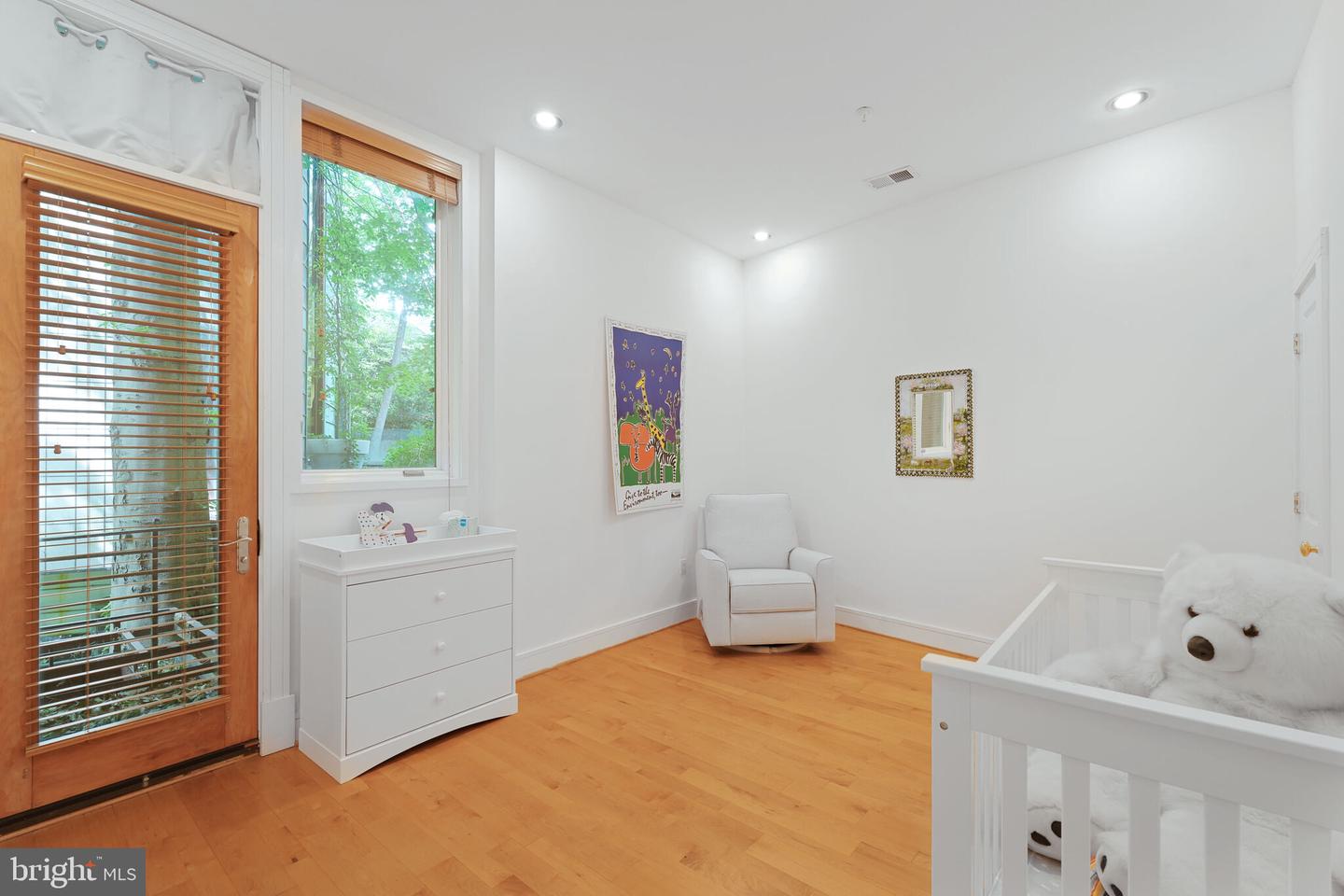 2807 CHESTERFIELD PL NW, WASHINGTON, District Of Columbia 20008, 5 Bedrooms Bedrooms, ,5 BathroomsBathrooms,Residential,For sale,2807 CHESTERFIELD PL NW,DCDC2205012 MLS # DCDC2205012