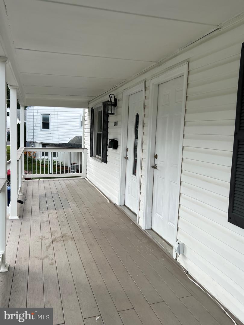 2408 FAIRHAVEN AVE, ALEXANDRIA, Virginia 22303, 6 Bedrooms Bedrooms, ,3 BathroomsBathrooms,Residential,For sale,2408 FAIRHAVEN AVE,VAFX2247944 MLS # VAFX2247944