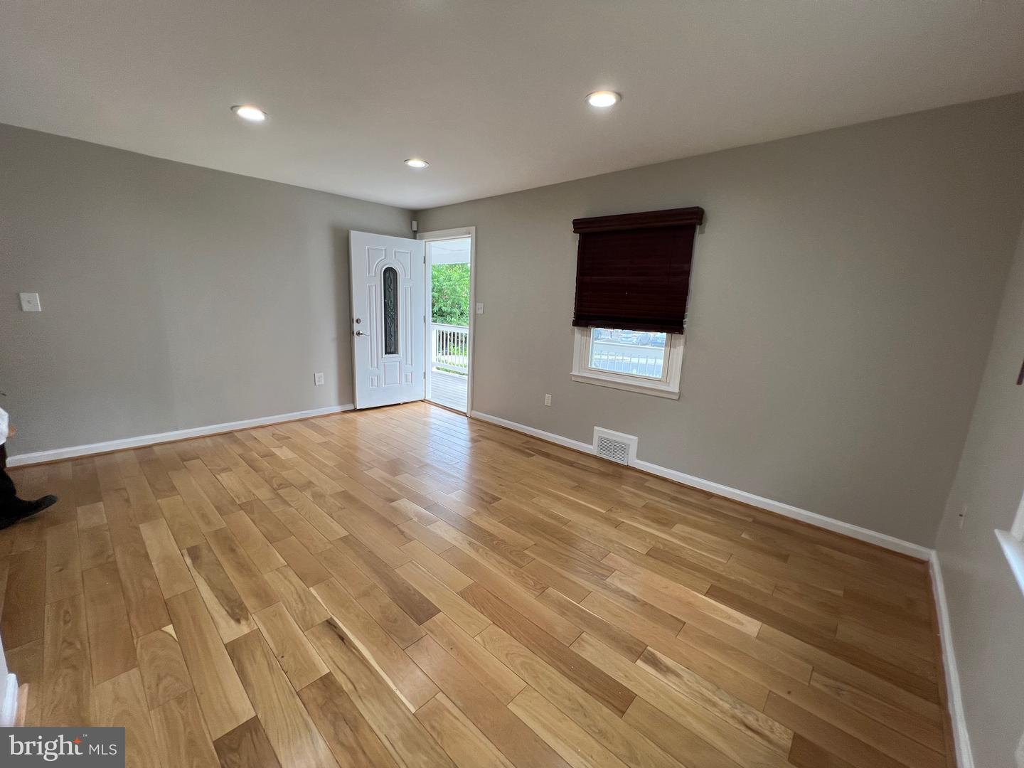 2408 FAIRHAVEN AVE, ALEXANDRIA, Virginia 22303, 6 Bedrooms Bedrooms, ,3 BathroomsBathrooms,Residential,For sale,2408 FAIRHAVEN AVE,VAFX2247944 MLS # VAFX2247944