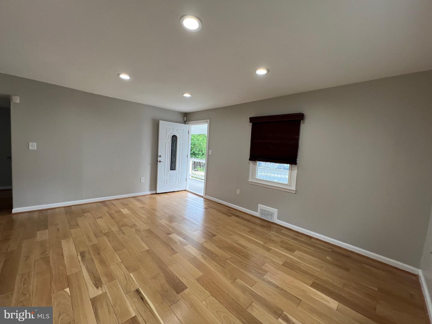 2408 FAIRHAVEN AVE, ALEXANDRIA, Virginia 22303, 6 Bedrooms Bedrooms, ,3 BathroomsBathrooms,Residential,For sale,2408 FAIRHAVEN AVE,VAFX2247944 MLS # VAFX2247944