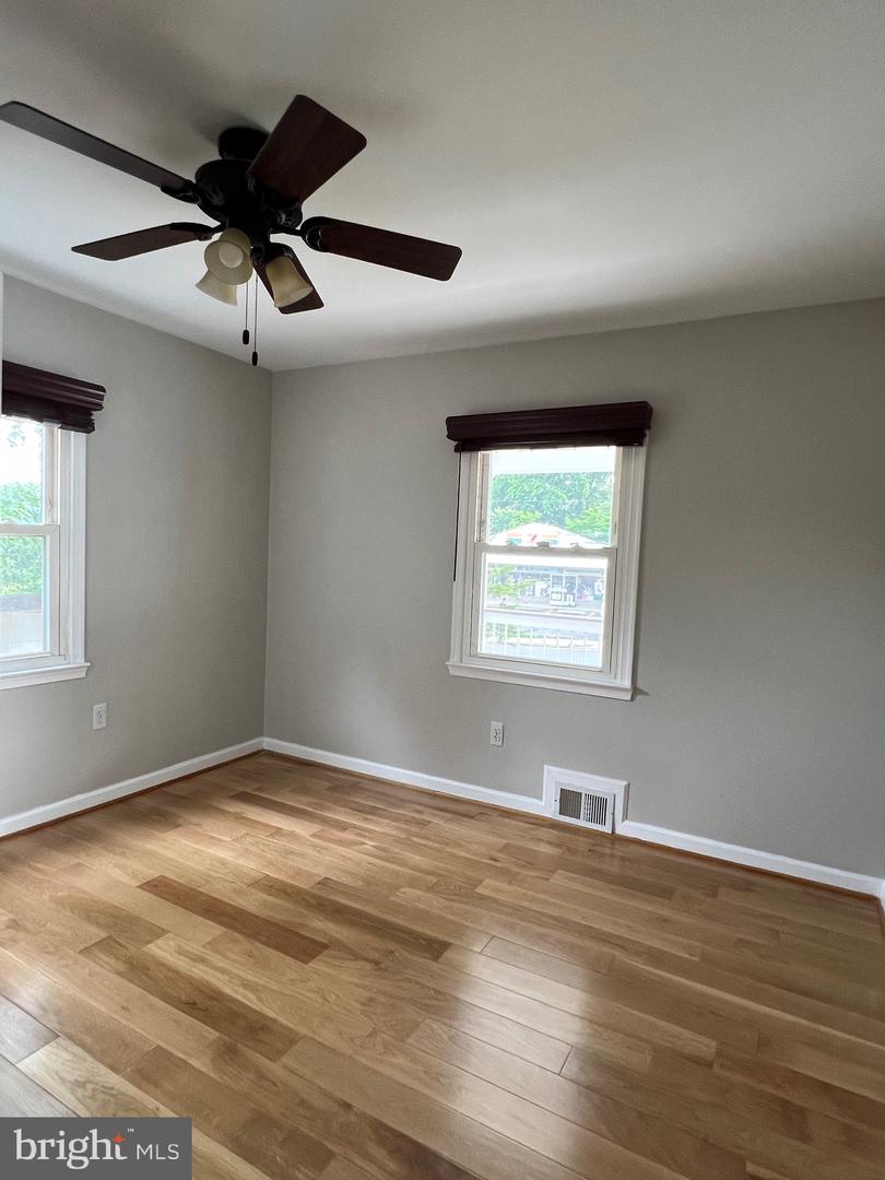 2408 FAIRHAVEN AVE, ALEXANDRIA, Virginia 22303, 6 Bedrooms Bedrooms, ,3 BathroomsBathrooms,Residential,For sale,2408 FAIRHAVEN AVE,VAFX2247944 MLS # VAFX2247944