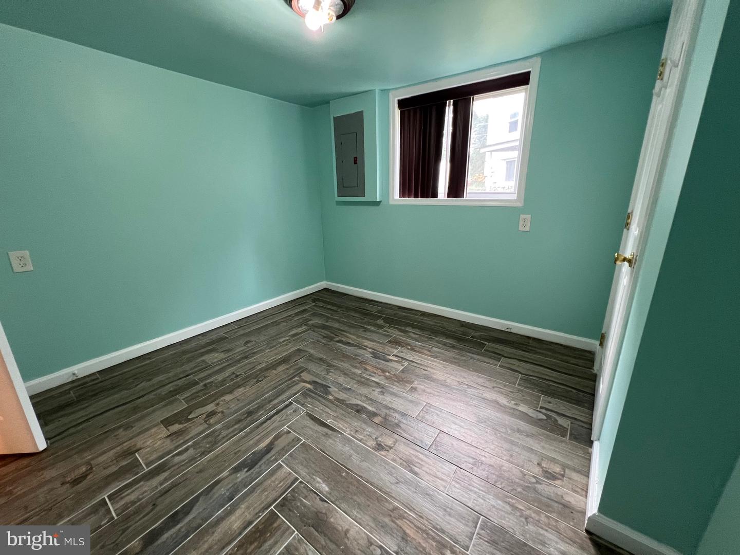 2408 FAIRHAVEN AVE, ALEXANDRIA, Virginia 22303, 6 Bedrooms Bedrooms, ,3 BathroomsBathrooms,Residential,For sale,2408 FAIRHAVEN AVE,VAFX2247944 MLS # VAFX2247944