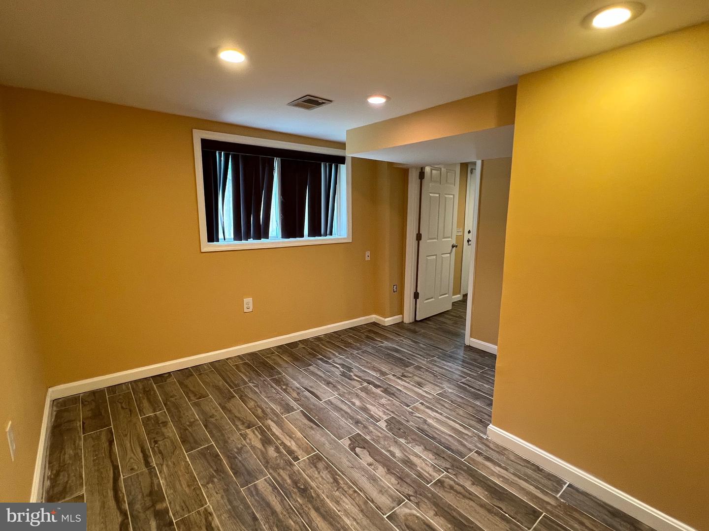 2408 FAIRHAVEN AVE, ALEXANDRIA, Virginia 22303, 6 Bedrooms Bedrooms, ,3 BathroomsBathrooms,Residential,For sale,2408 FAIRHAVEN AVE,VAFX2247944 MLS # VAFX2247944