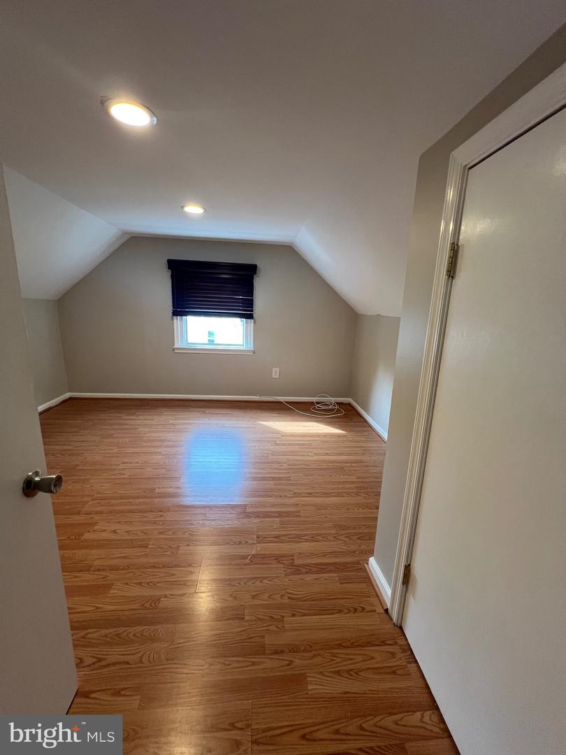 2408 FAIRHAVEN AVE, ALEXANDRIA, Virginia 22303, 6 Bedrooms Bedrooms, ,3 BathroomsBathrooms,Residential,For sale,2408 FAIRHAVEN AVE,VAFX2247944 MLS # VAFX2247944