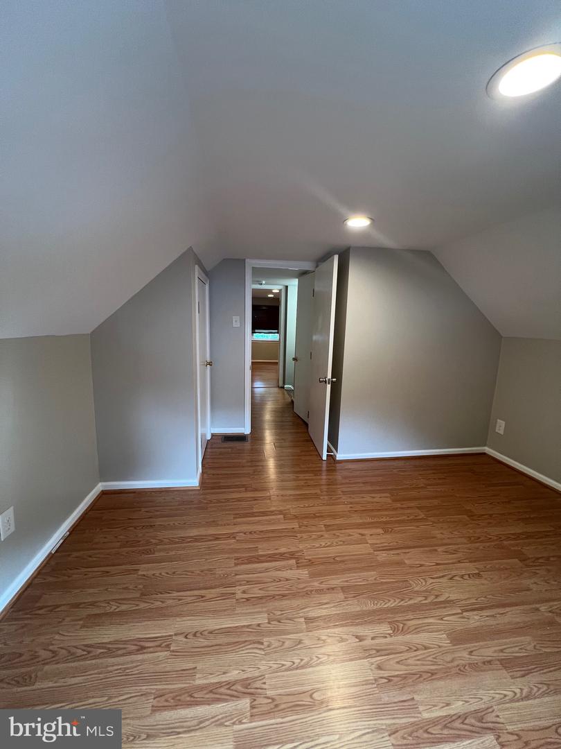 2408 FAIRHAVEN AVE, ALEXANDRIA, Virginia 22303, 6 Bedrooms Bedrooms, ,3 BathroomsBathrooms,Residential,For sale,2408 FAIRHAVEN AVE,VAFX2247944 MLS # VAFX2247944