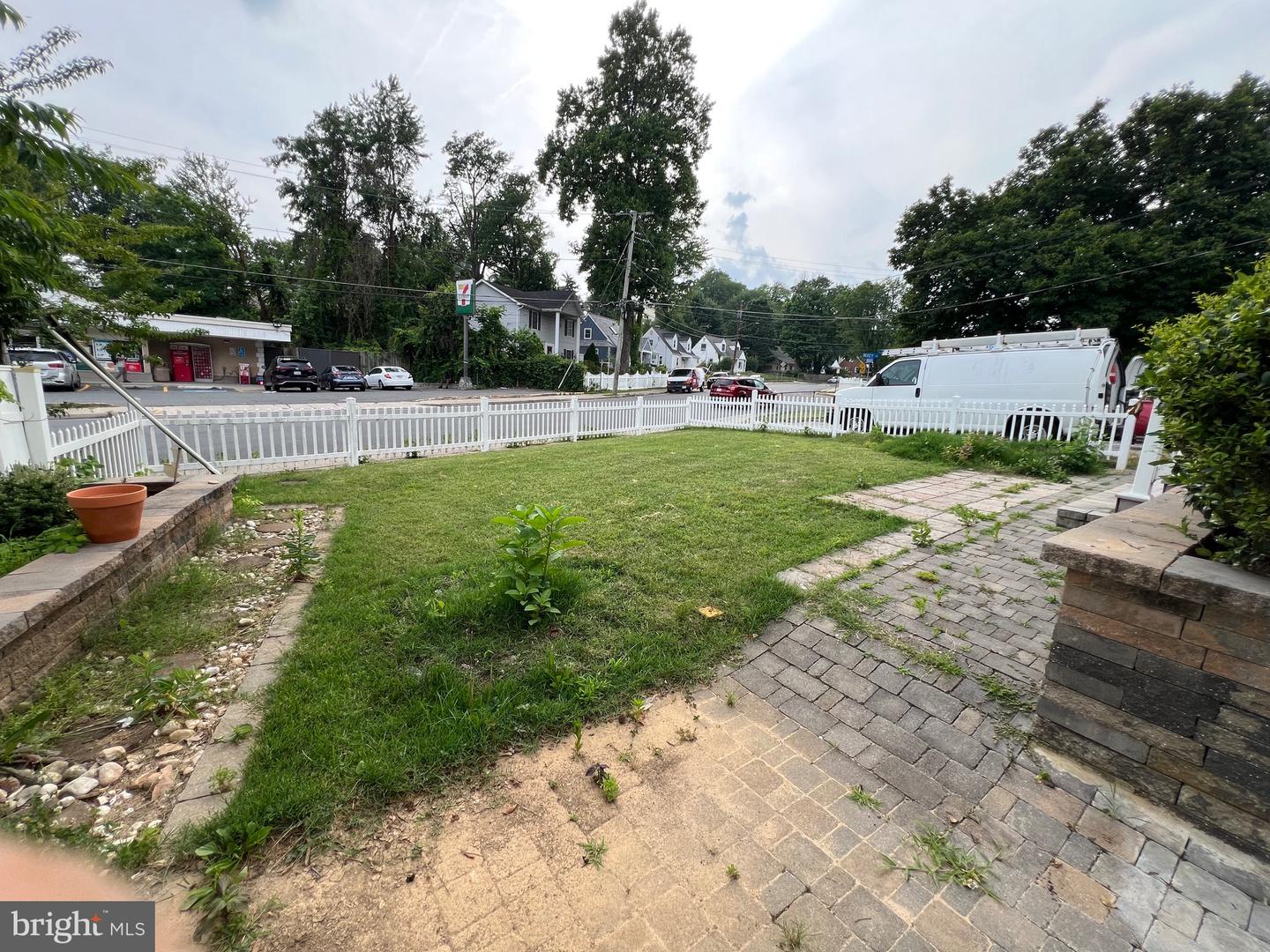 2408 FAIRHAVEN AVE, ALEXANDRIA, Virginia 22303, 6 Bedrooms Bedrooms, ,3 BathroomsBathrooms,Residential,For sale,2408 FAIRHAVEN AVE,VAFX2247944 MLS # VAFX2247944