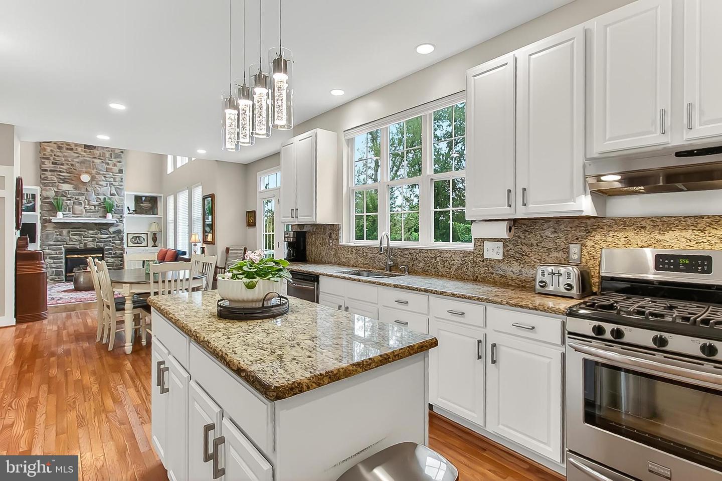6679 HANSON LN, LORTON, Virginia 22079, 5 Bedrooms Bedrooms, ,3 BathroomsBathrooms,Residential,For sale,6679 HANSON LN,VAFX2257418 MLS # VAFX2257418