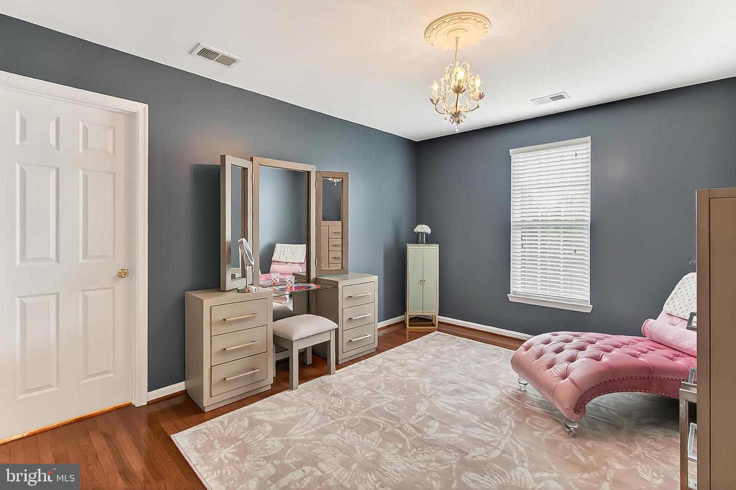 6679 HANSON LN, LORTON, Virginia 22079, 5 Bedrooms Bedrooms, ,3 BathroomsBathrooms,Residential,For sale,6679 HANSON LN,VAFX2257418 MLS # VAFX2257418