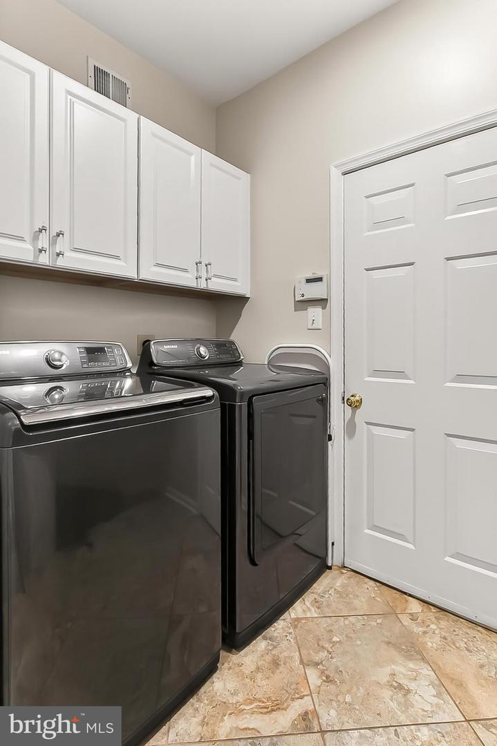 6679 HANSON LN, LORTON, Virginia 22079, 5 Bedrooms Bedrooms, ,3 BathroomsBathrooms,Residential,For sale,6679 HANSON LN,VAFX2257418 MLS # VAFX2257418