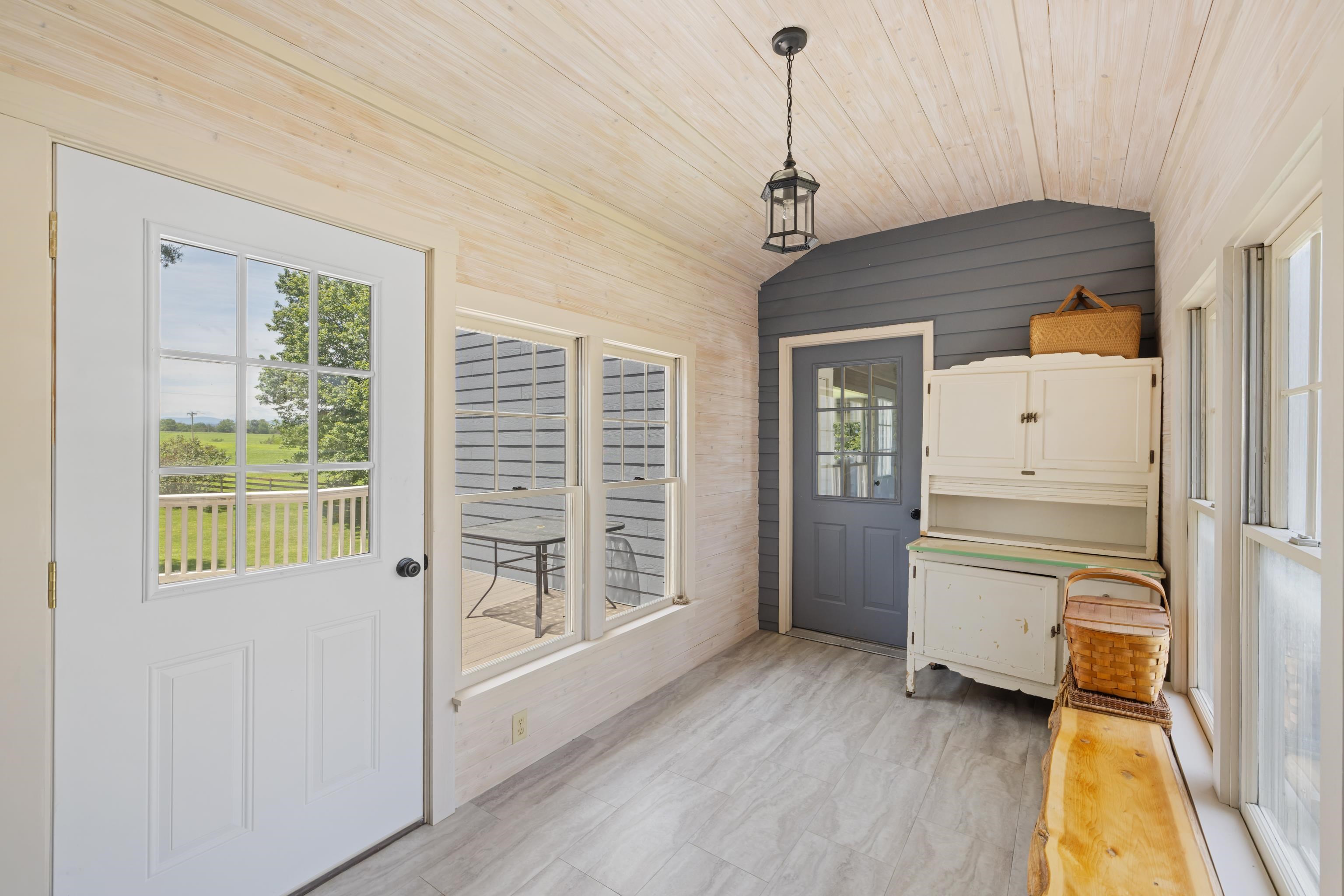 3155 HARPINE HWY, ROCKINGHAM, Virginia 22802, 3 Bedrooms Bedrooms, ,3 BathroomsBathrooms,Residential,3155 HARPINE HWY,668584 MLS # 668584