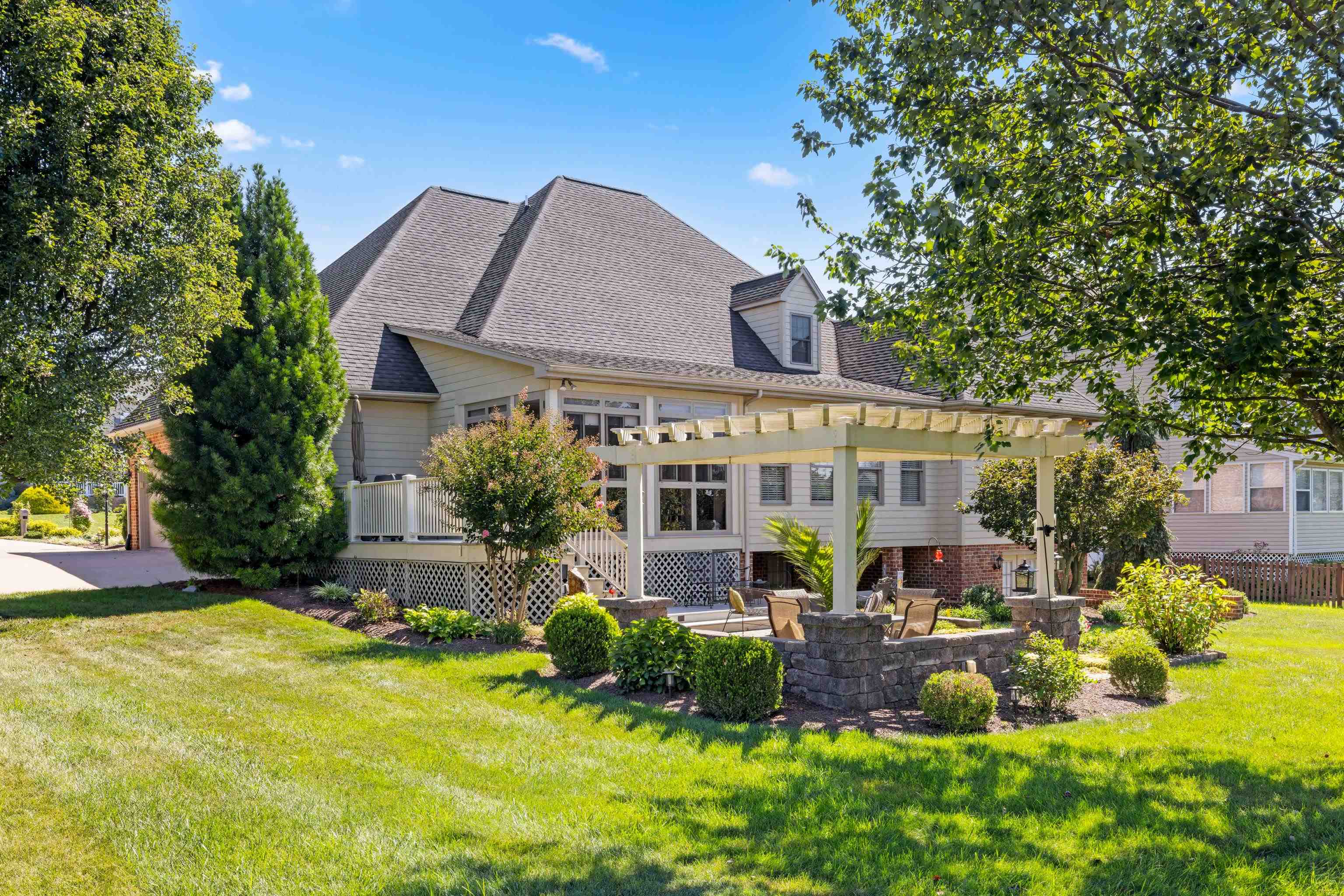 107 WHEATLAND DR, BRIDGEWATER, Virginia 22812, 4 Bedrooms Bedrooms, ,3 BathroomsBathrooms,Residential,Quick Property,107 WHEATLAND DR,668590 MLS # 668590