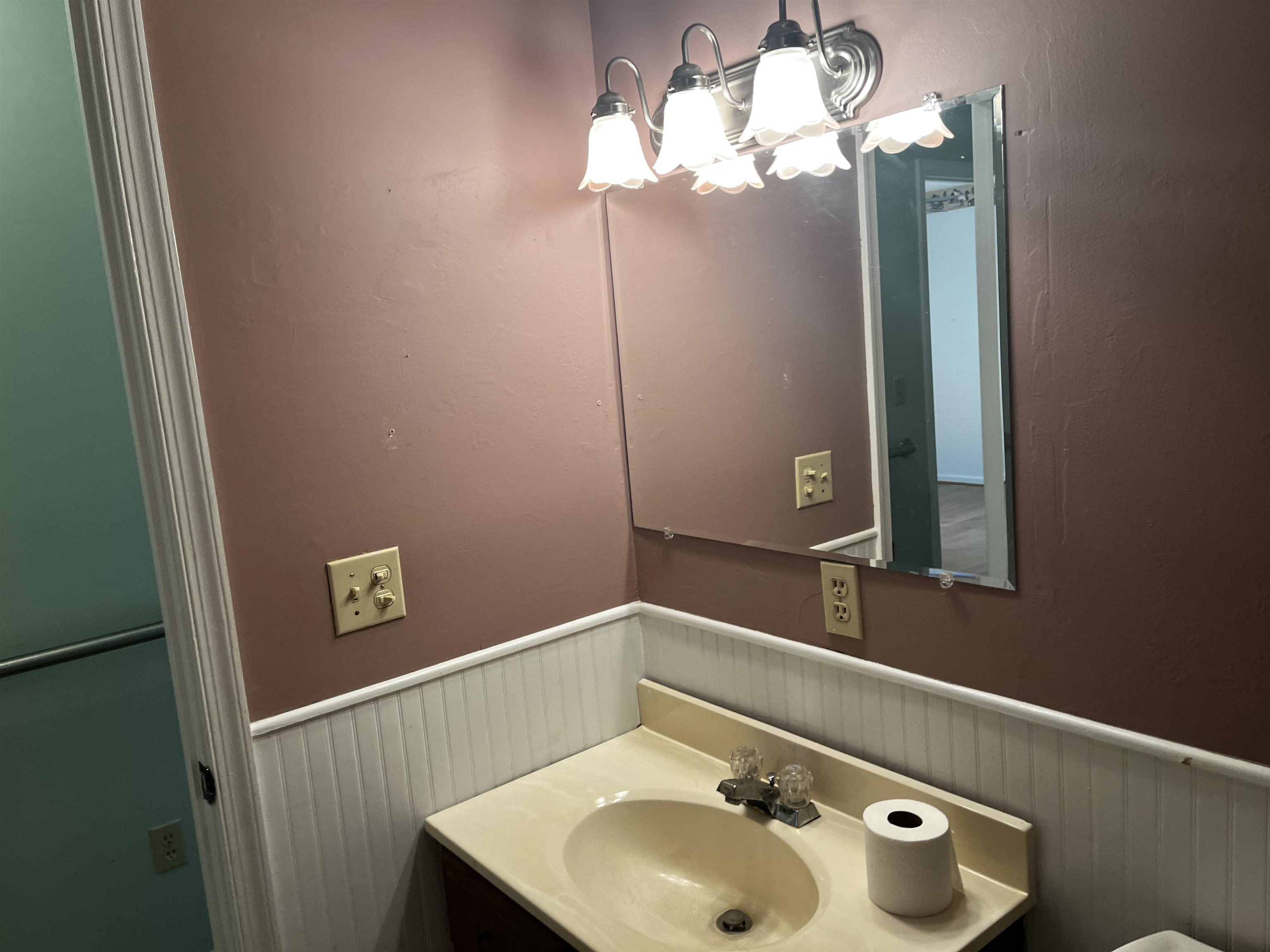 253 FOREST SPRINGS DR, STUARTS DRAFT, Virginia 24477, 3 Bedrooms Bedrooms, ,2 BathroomsBathrooms,Residential,253 FOREST SPRINGS DR,668595 MLS # 668595