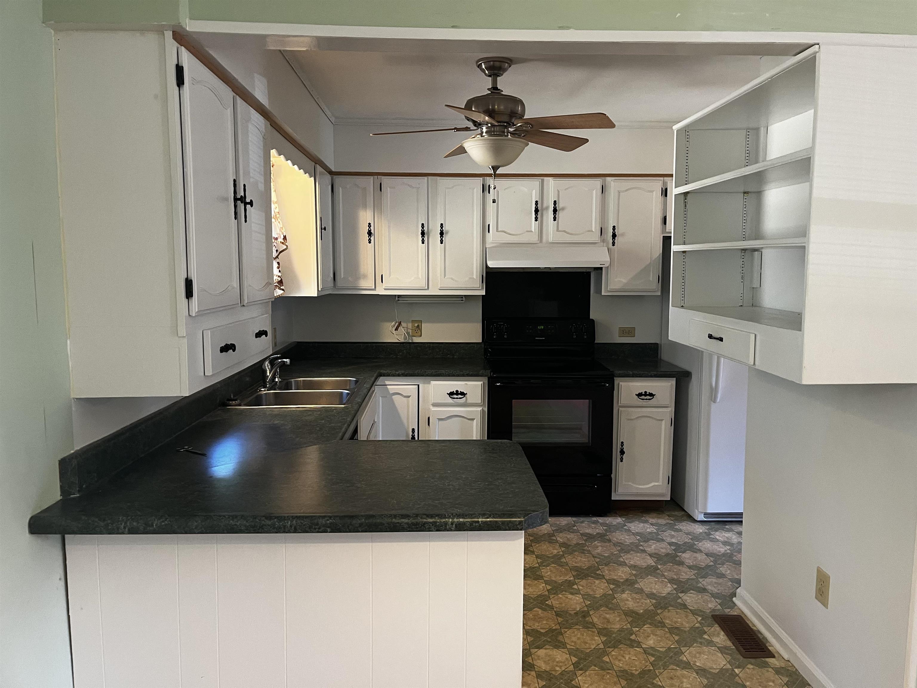 253 FOREST SPRINGS DR, STUARTS DRAFT, Virginia 24477, 3 Bedrooms Bedrooms, ,2 BathroomsBathrooms,Residential,253 FOREST SPRINGS DR,668595 MLS # 668595