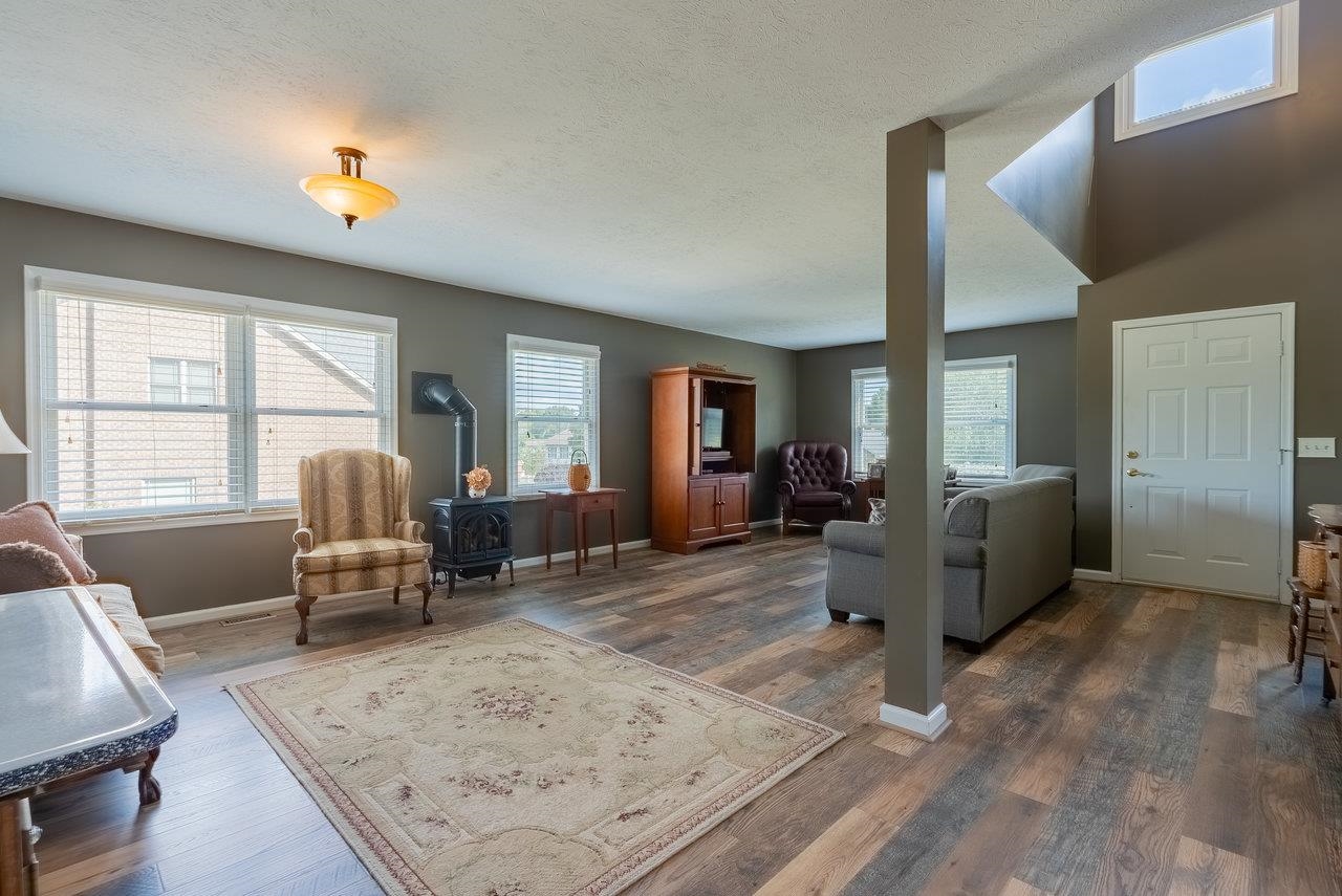 3345 REDBUD LN, ROCKINGHAM, Virginia 22801, 5 Bedrooms Bedrooms, ,2 BathroomsBathrooms,Residential,3345 REDBUD LN,668598 MLS # 668598