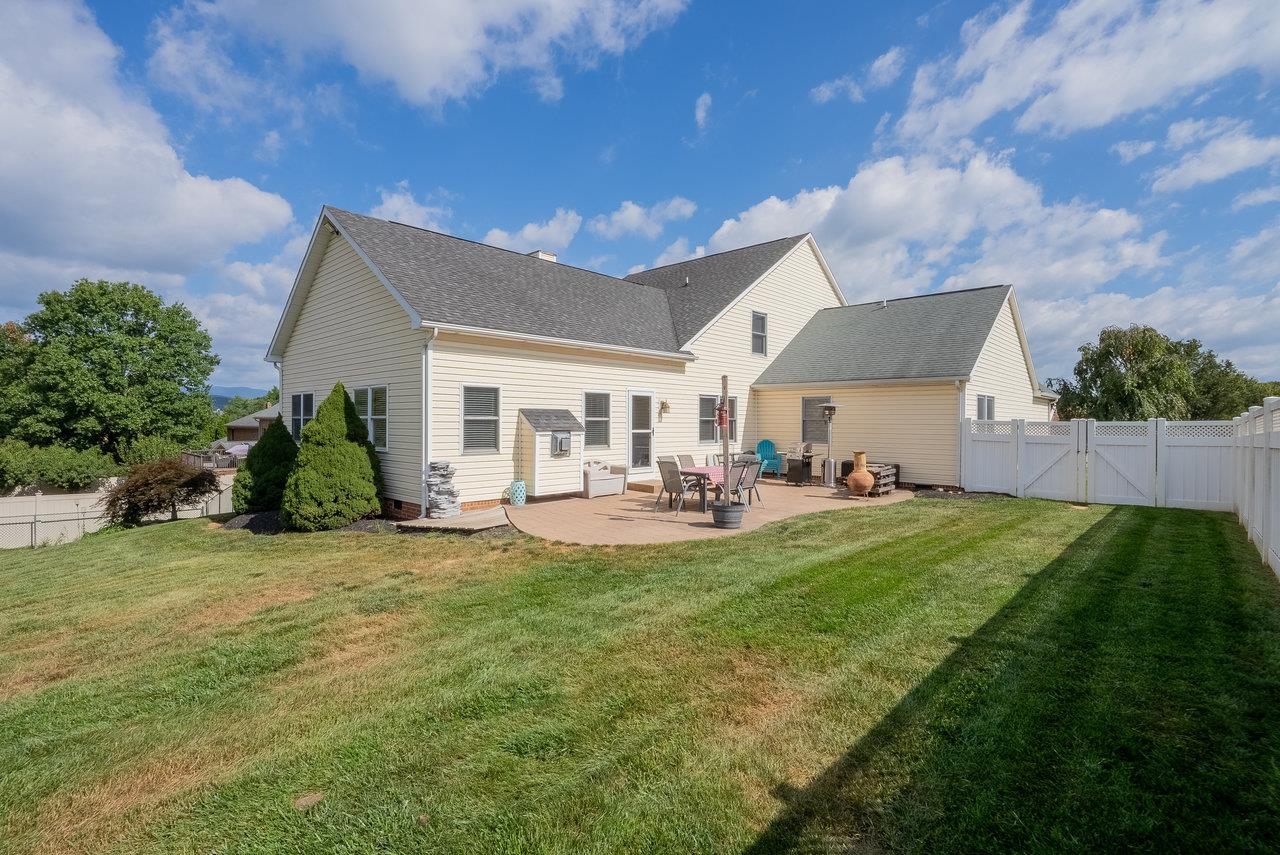 3345 REDBUD LN, ROCKINGHAM, Virginia 22801, 5 Bedrooms Bedrooms, ,2 BathroomsBathrooms,Residential,3345 REDBUD LN,668598 MLS # 668598