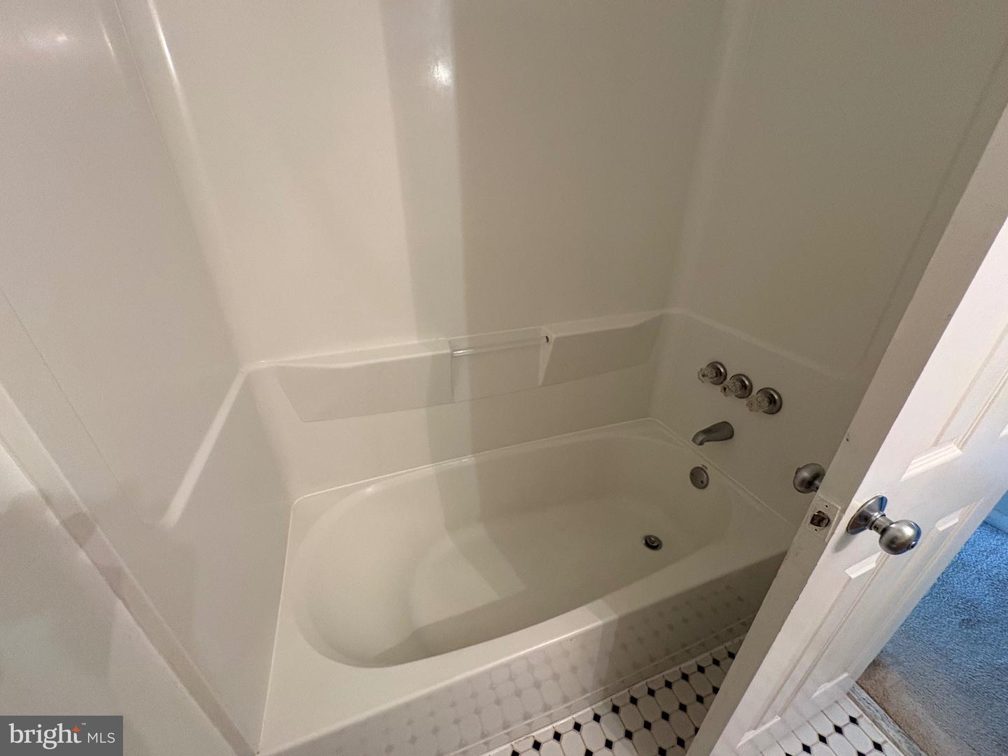 11643 STONEVIEW SQ #86/21C, RESTON, Virginia 20191, 3 Bedrooms Bedrooms, ,2 BathroomsBathrooms,Residential,For sale,11643 STONEVIEW SQ #86/21C,VAFX2259474 MLS # VAFX2259474