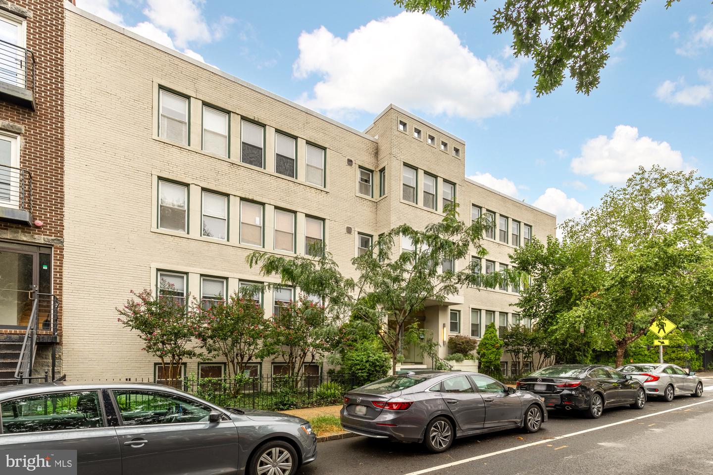 2656 15TH ST NW #103, WASHINGTON, District Of Columbia 20009, 1 Bedroom Bedrooms, ,1 BathroomBathrooms,Residential,For sale,2656 15TH ST NW #103,DCDC2215078 MLS # DCDC2215078