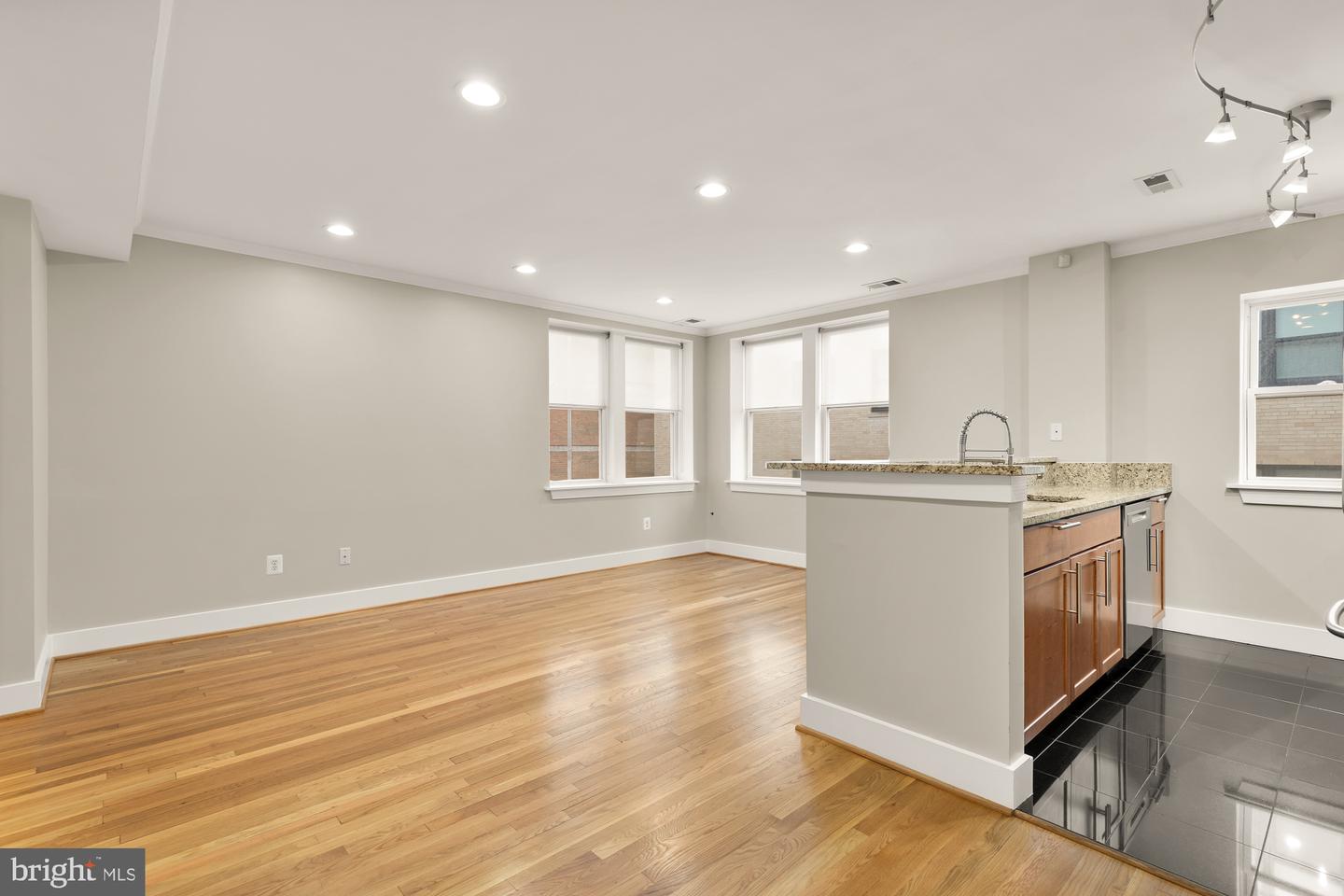 2656 15TH ST NW #103, WASHINGTON, District Of Columbia 20009, 1 Bedroom Bedrooms, ,1 BathroomBathrooms,Residential,For sale,2656 15TH ST NW #103,DCDC2215078 MLS # DCDC2215078