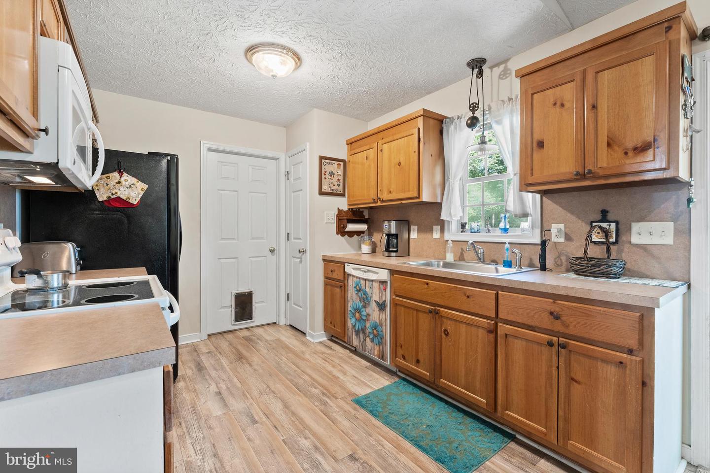 219 MILL STREAM AVE, WALKERTON, Virginia 23177, 3 Bedrooms Bedrooms, 8 Rooms Rooms,2 BathroomsBathrooms,Residential,For sale,219 MILL STREAM AVE,VAKQ2000170 MLS # VAKQ2000170