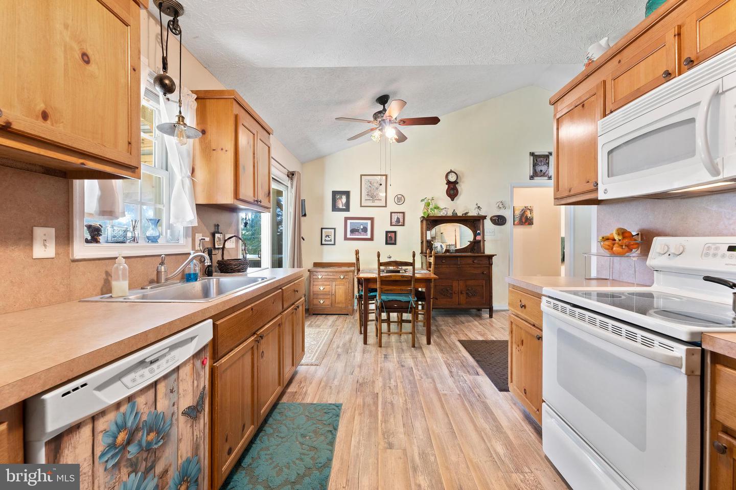 219 MILL STREAM AVE, WALKERTON, Virginia 23177, 3 Bedrooms Bedrooms, 8 Rooms Rooms,2 BathroomsBathrooms,Residential,For sale,219 MILL STREAM AVE,VAKQ2000170 MLS # VAKQ2000170