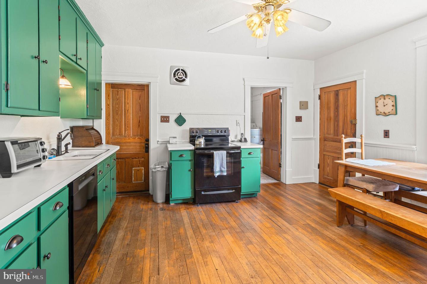 5164 N BLUE RIDGE TPKE, MADISON, Virginia 22727, 4 Bedrooms Bedrooms, 10 Rooms Rooms,2 BathroomsBathrooms,Residential,For sale,5164 N BLUE RIDGE TPKE,VAMA2002392 MLS # VAMA2002392