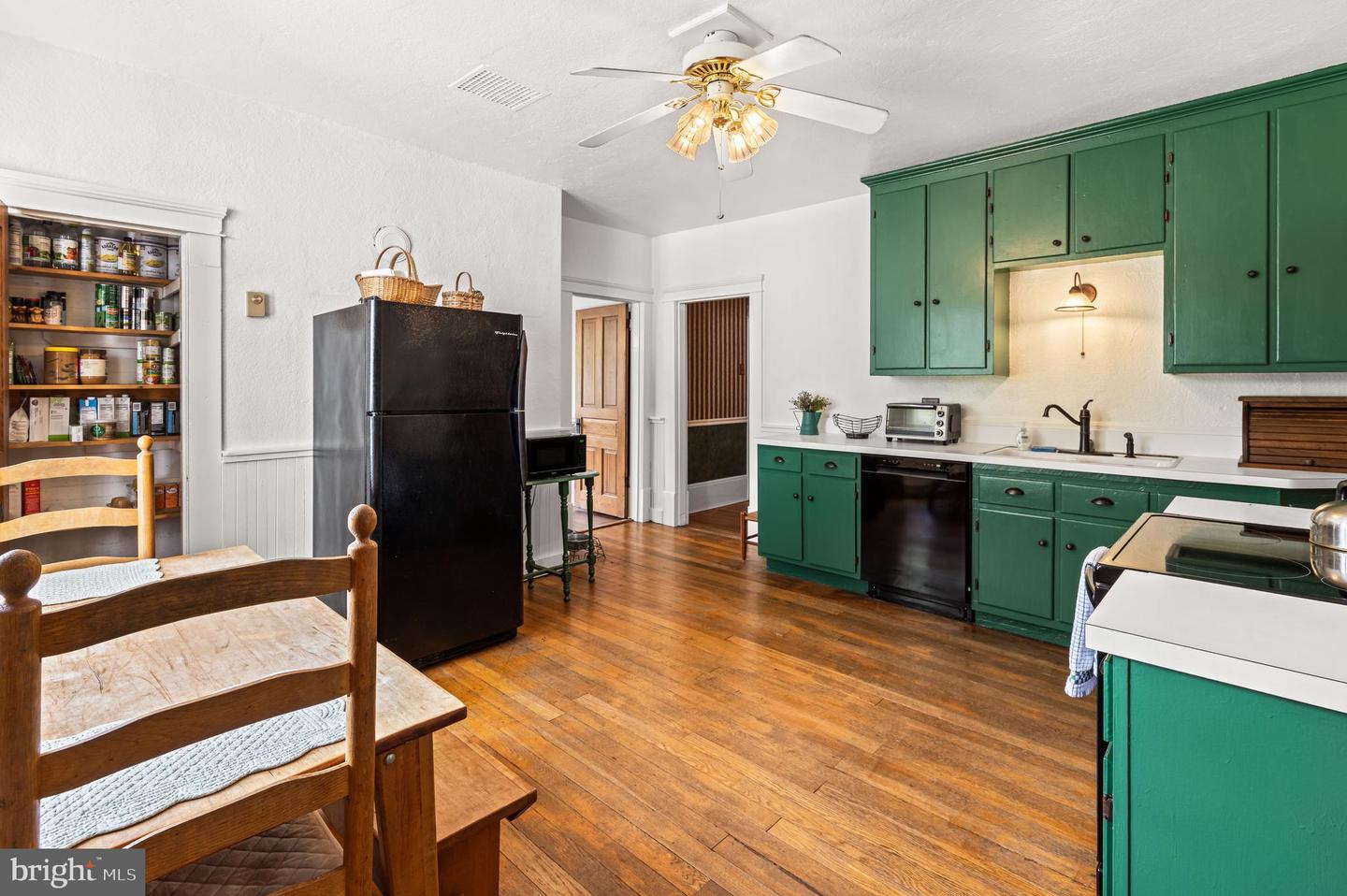 5164 N BLUE RIDGE TPKE, MADISON, Virginia 22727, 4 Bedrooms Bedrooms, 10 Rooms Rooms,2 BathroomsBathrooms,Residential,For sale,5164 N BLUE RIDGE TPKE,VAMA2002392 MLS # VAMA2002392