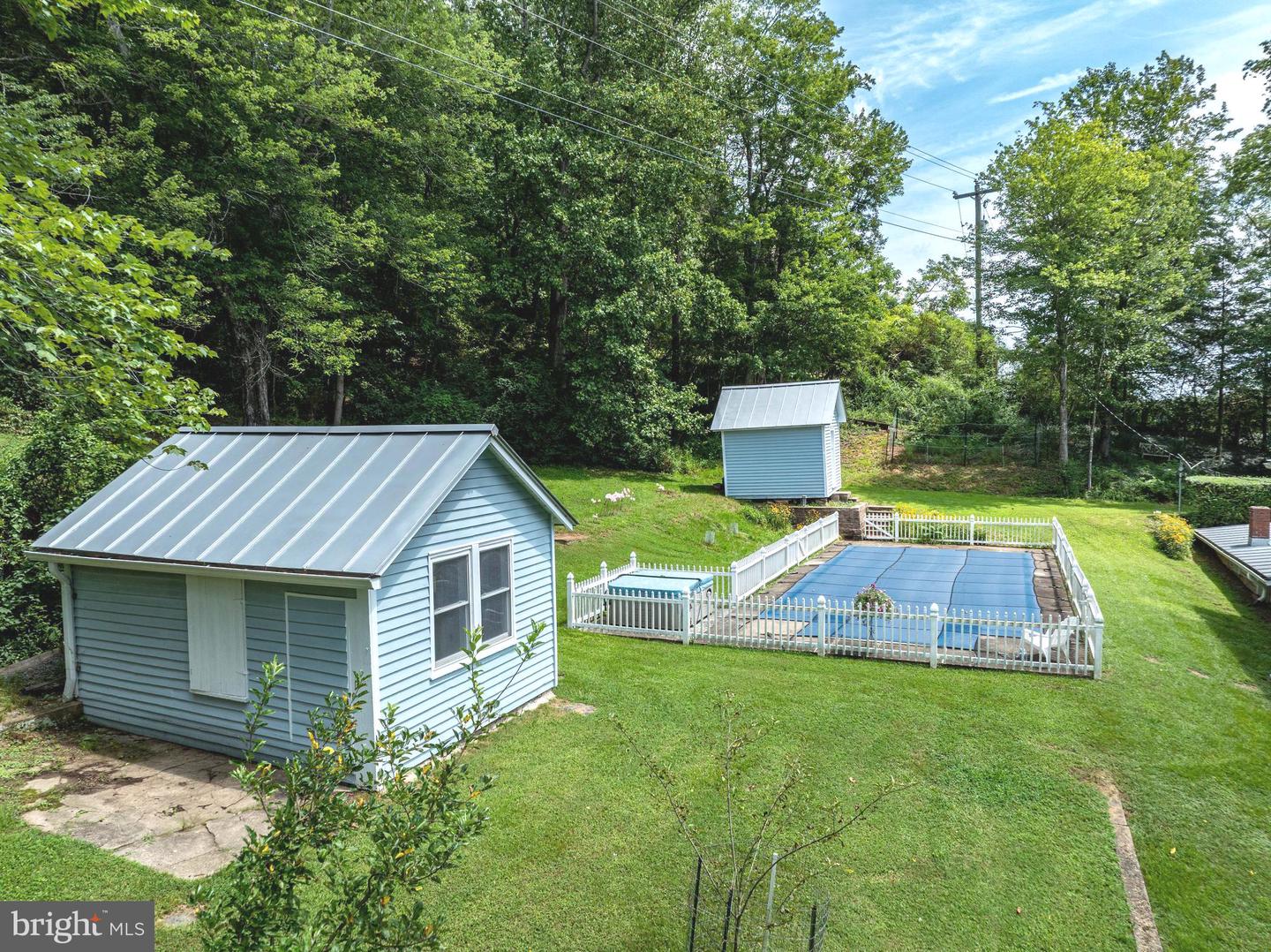 5164 N BLUE RIDGE TPKE, MADISON, Virginia 22727, 4 Bedrooms Bedrooms, 10 Rooms Rooms,2 BathroomsBathrooms,Residential,For sale,5164 N BLUE RIDGE TPKE,VAMA2002392 MLS # VAMA2002392