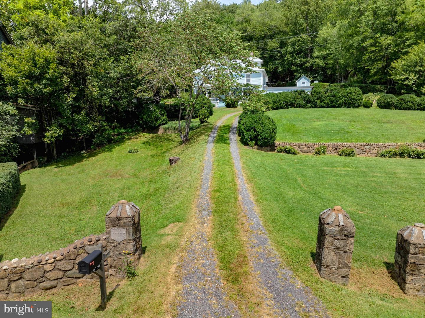 5164 N BLUE RIDGE TPKE, MADISON, Virginia 22727, 4 Bedrooms Bedrooms, 10 Rooms Rooms,2 BathroomsBathrooms,Residential,For sale,5164 N BLUE RIDGE TPKE,VAMA2002392 MLS # VAMA2002392