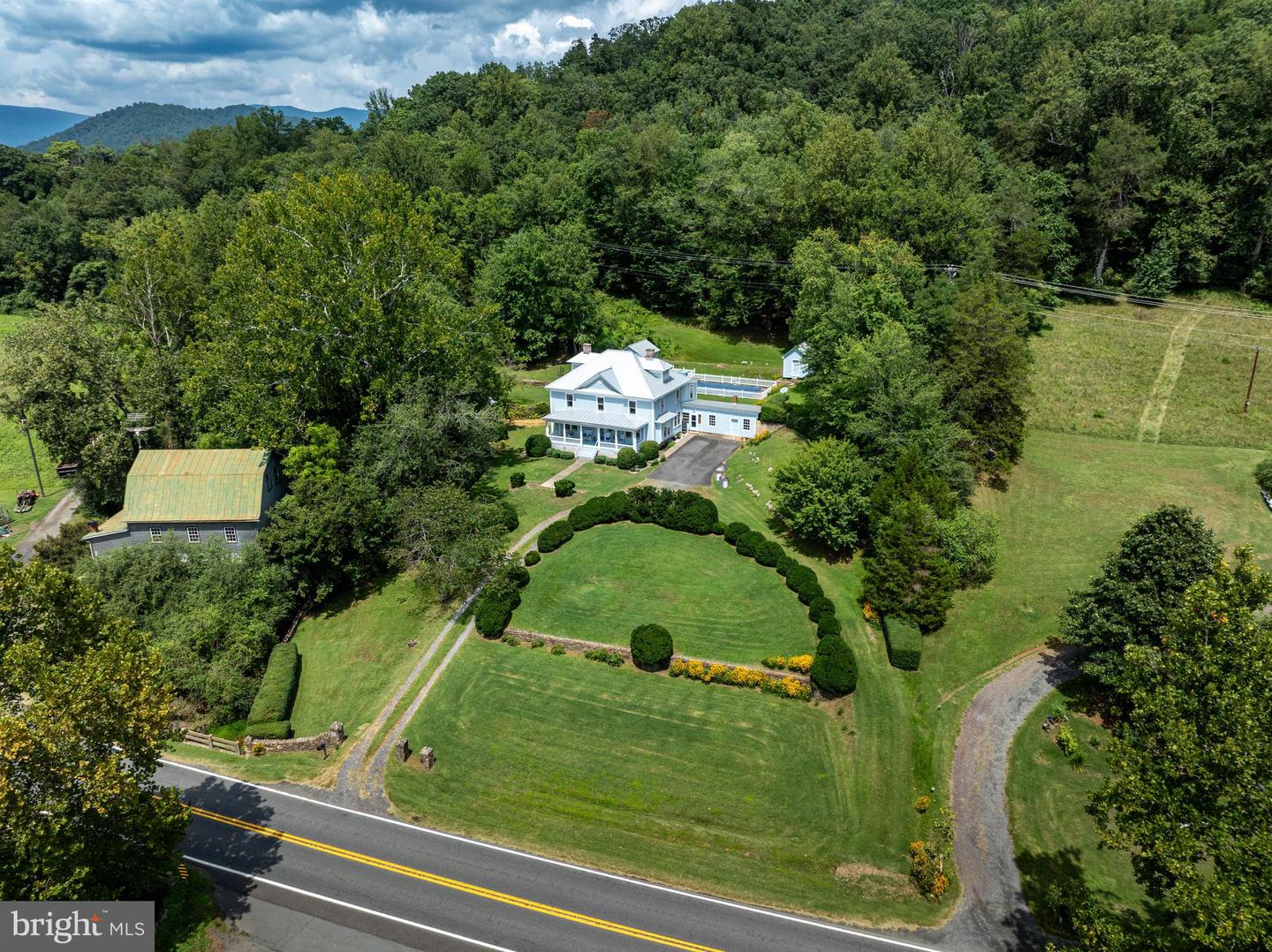 5164 N BLUE RIDGE TPKE, MADISON, Virginia 22727, 4 Bedrooms Bedrooms, 10 Rooms Rooms,2 BathroomsBathrooms,Residential,For sale,5164 N BLUE RIDGE TPKE,VAMA2002392 MLS # VAMA2002392