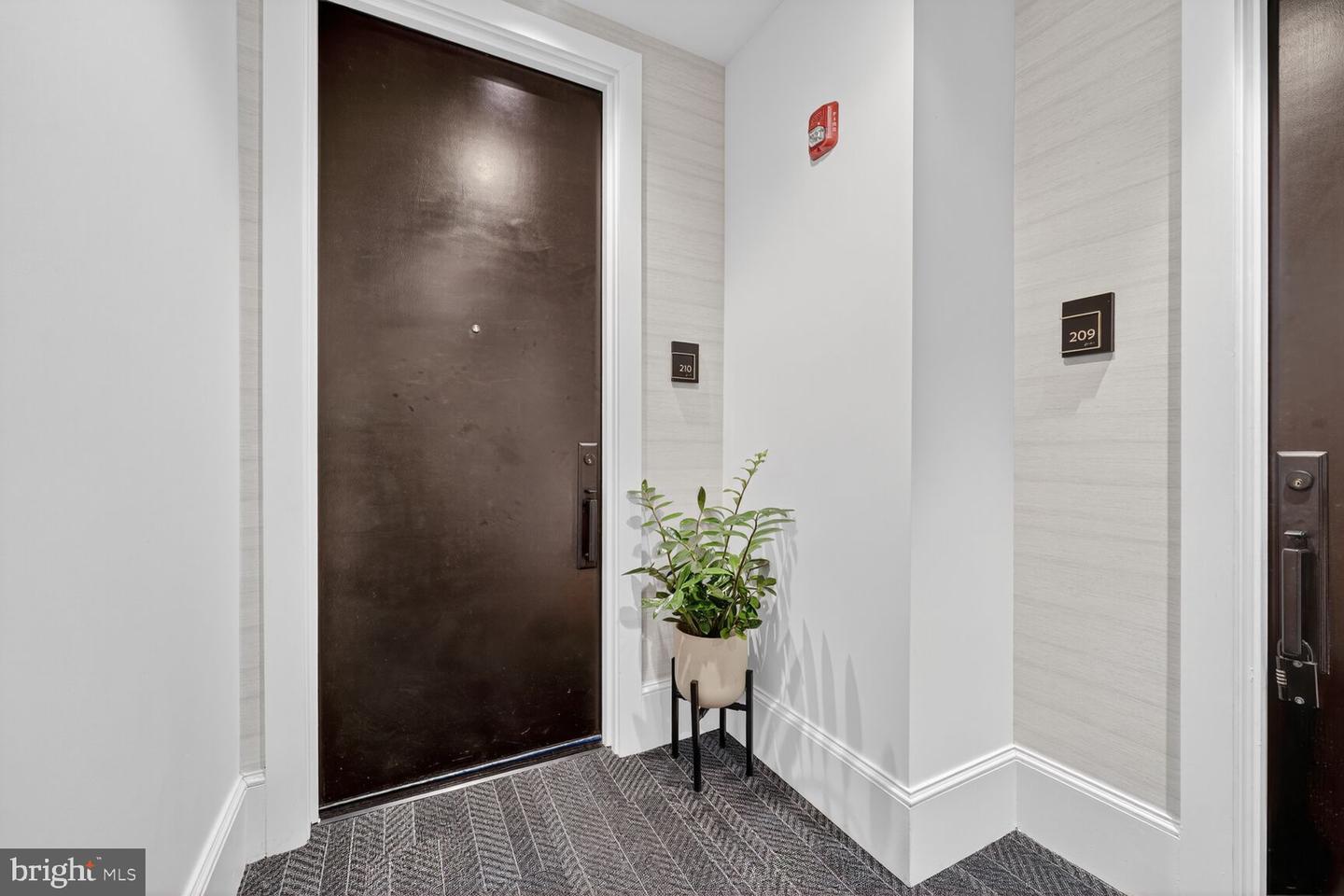 1312 KING STREET #210, ALEXANDRIA, Virginia 22314, 2 Bedrooms Bedrooms, ,2 BathroomsBathrooms,Residential,For sale,1312 KING STREET #210,VAAX2048918 MLS # VAAX2048918