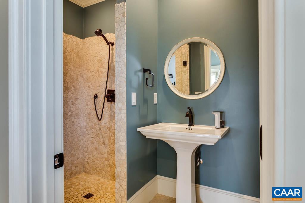 4123 FAIRWAY DR, KESWICK, Virginia 22947, 5 Bedrooms Bedrooms, ,7 BathroomsBathrooms,Residential,For sale,4123 FAIRWAY DR,668243 MLS # 668243