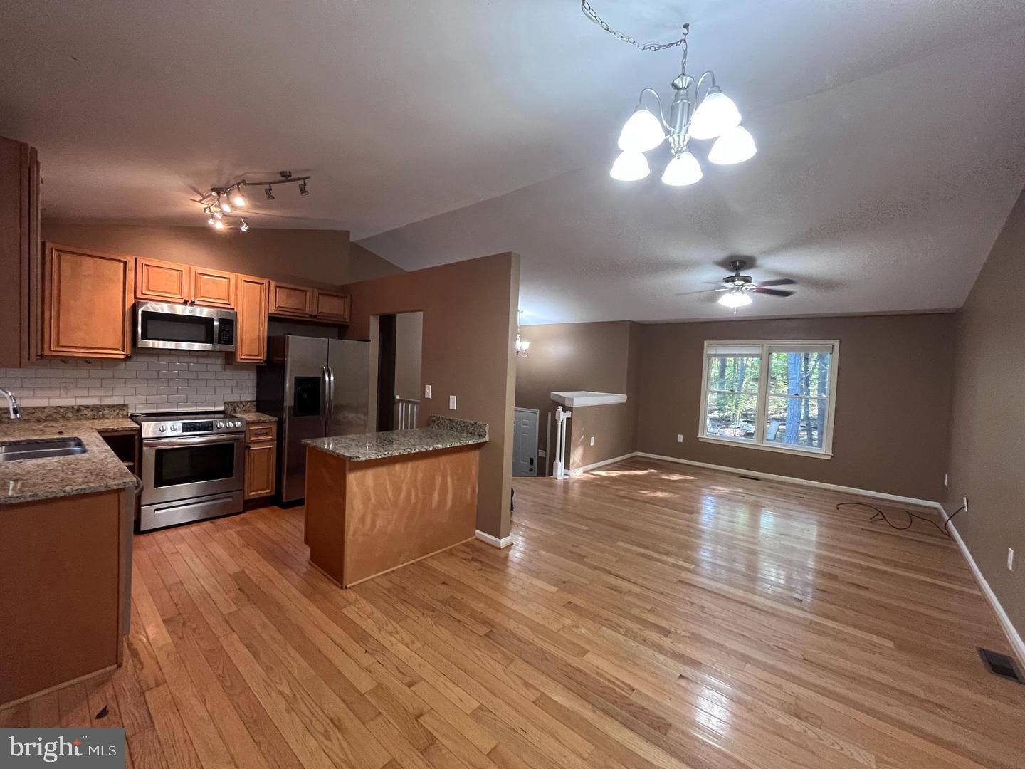 12814 PLANTATION DR, SPOTSYLVANIA, Virginia 22551, 3 Bedrooms Bedrooms, ,3 BathroomsBathrooms,Residential,For sale,12814 PLANTATION DR,VASP2035804 MLS # VASP2035804