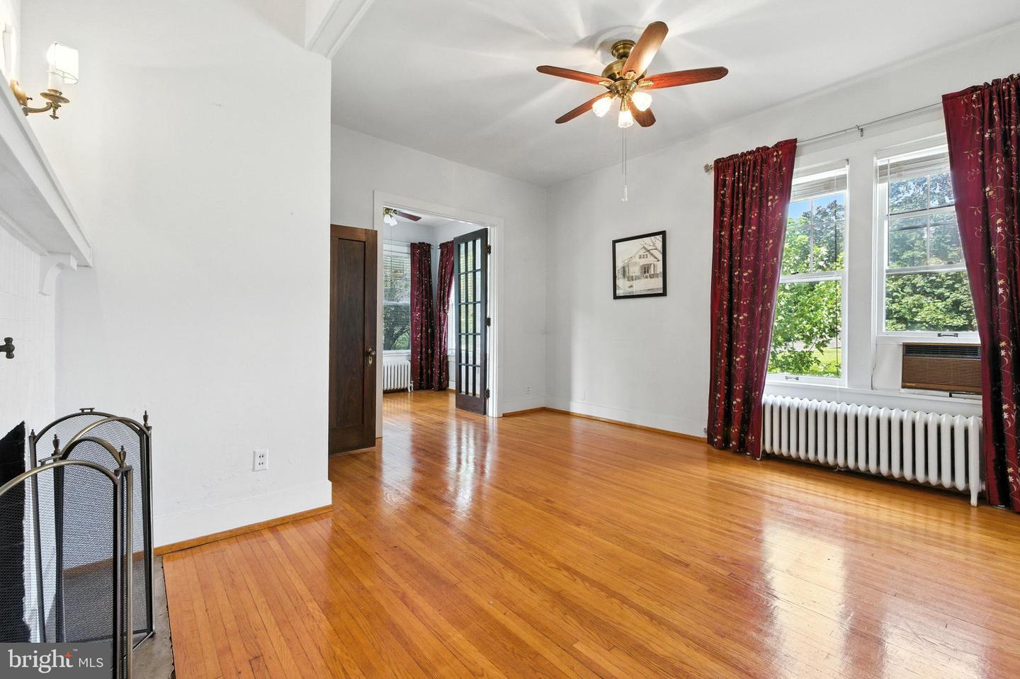 157 S COURT ST, LURAY, Virginia 22835, 3 Bedrooms Bedrooms, ,2 BathroomsBathrooms,Residential,For sale,157 S COURT ST,VAPA2005298 MLS # VAPA2005298