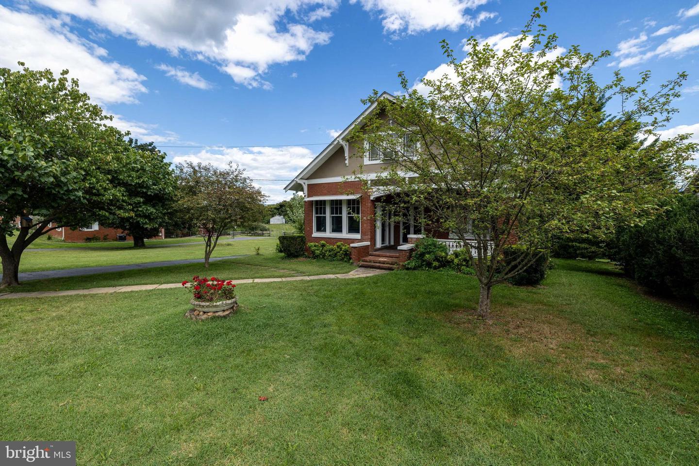 157 S COURT ST, LURAY, Virginia 22835, 3 Bedrooms Bedrooms, ,2 BathroomsBathrooms,Residential,For sale,157 S COURT ST,VAPA2005298 MLS # VAPA2005298