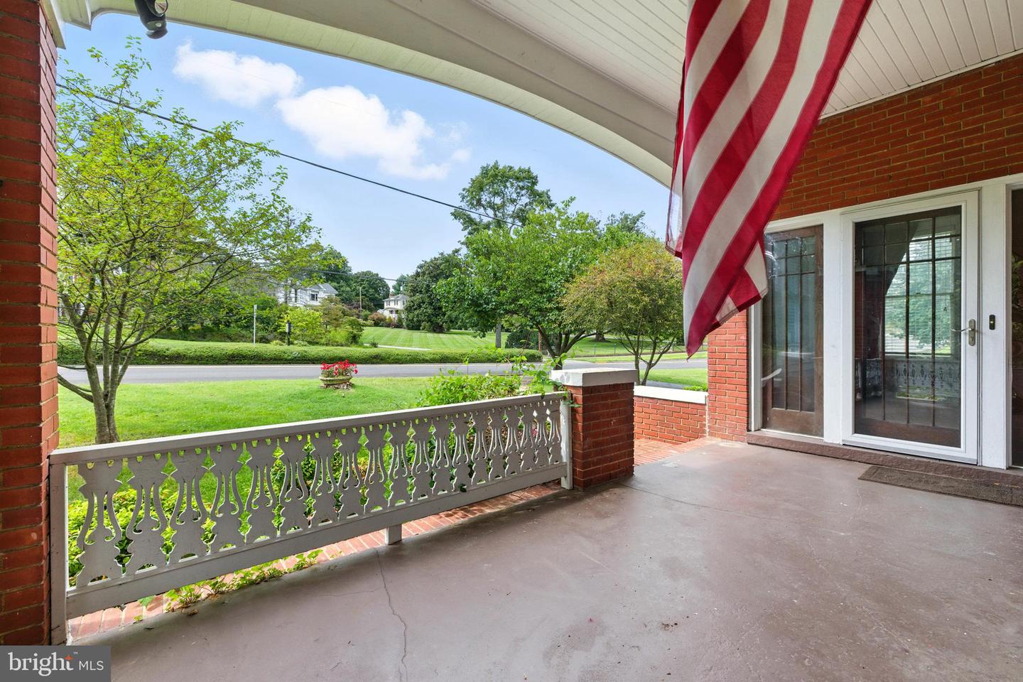 157 S COURT ST, LURAY, Virginia 22835, 3 Bedrooms Bedrooms, ,2 BathroomsBathrooms,Residential,For sale,157 S COURT ST,VAPA2005298 MLS # VAPA2005298