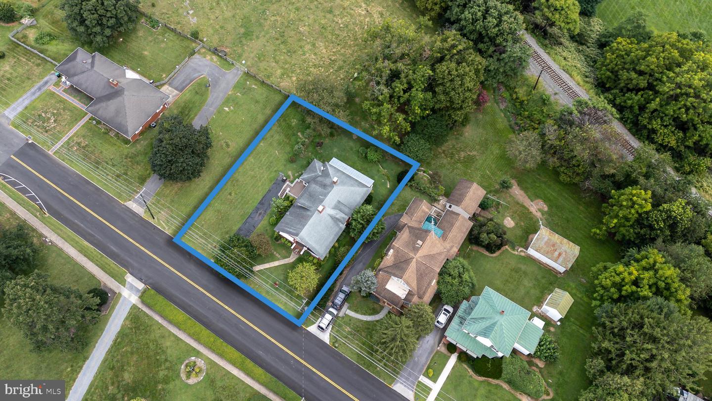 157 S COURT ST, LURAY, Virginia 22835, 3 Bedrooms Bedrooms, ,2 BathroomsBathrooms,Residential,For sale,157 S COURT ST,VAPA2005298 MLS # VAPA2005298