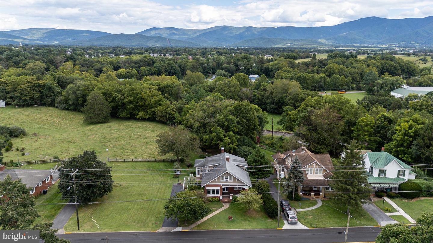 157 S COURT ST, LURAY, Virginia 22835, 3 Bedrooms Bedrooms, ,2 BathroomsBathrooms,Residential,For sale,157 S COURT ST,VAPA2005298 MLS # VAPA2005298