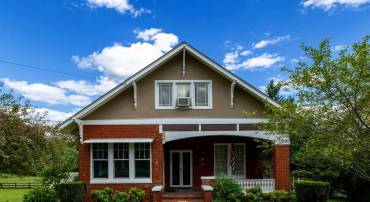 157 S COURT ST, LURAY, Virginia 22835, 3 Bedrooms Bedrooms, ,2 BathroomsBathrooms,Residential,For sale,157 S COURT ST,VAPA2005298 MLS # VAPA2005298