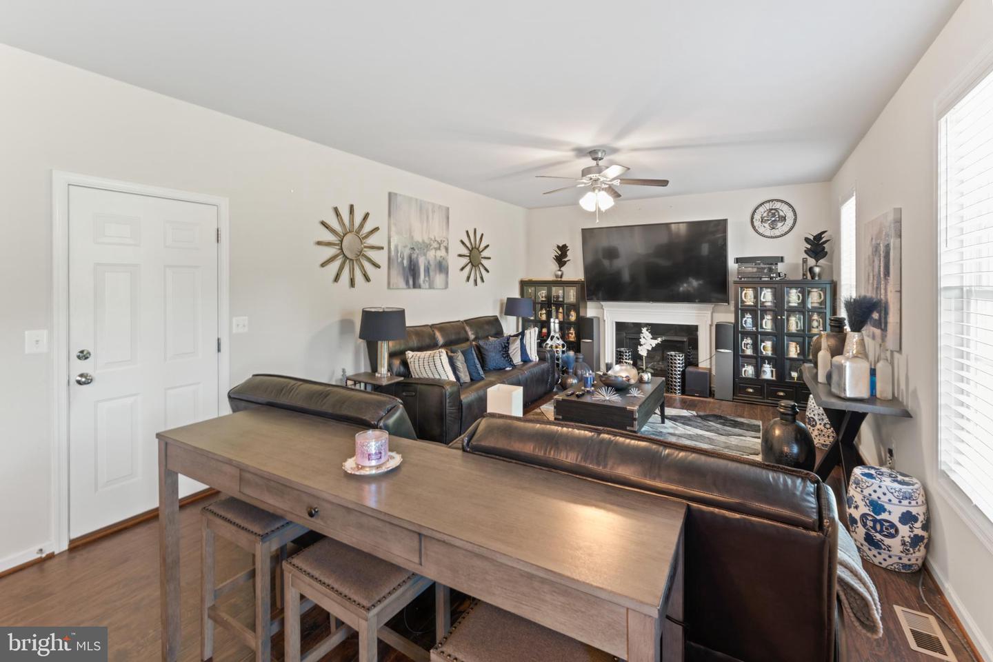 7238 SUNSET RD, SPOTSYLVANIA, Virginia 22551, 5 Bedrooms Bedrooms, ,3 BathroomsBathrooms,Residential,For sale,7238 SUNSET RD,VASP2035886 MLS # VASP2035886