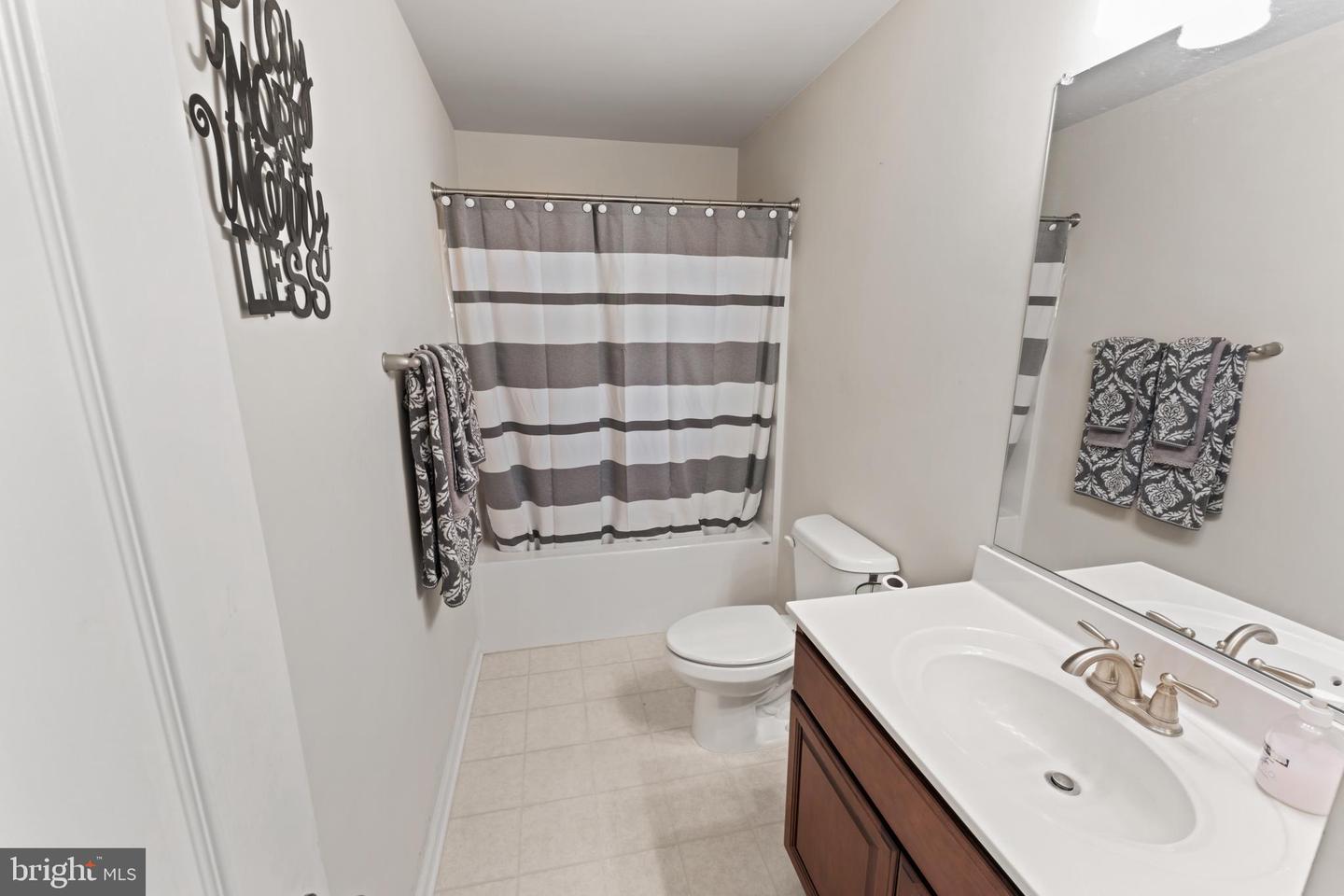 7238 SUNSET RD, SPOTSYLVANIA, Virginia 22551, 5 Bedrooms Bedrooms, ,3 BathroomsBathrooms,Residential,For sale,7238 SUNSET RD,VASP2035886 MLS # VASP2035886