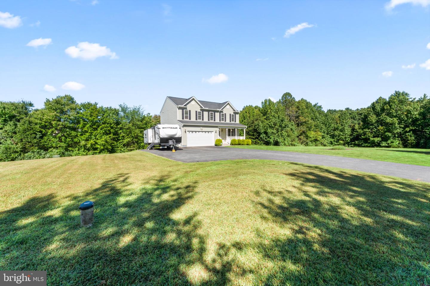 7238 SUNSET RD, SPOTSYLVANIA, Virginia 22551, 5 Bedrooms Bedrooms, ,3 BathroomsBathrooms,Residential,For sale,7238 SUNSET RD,VASP2035886 MLS # VASP2035886